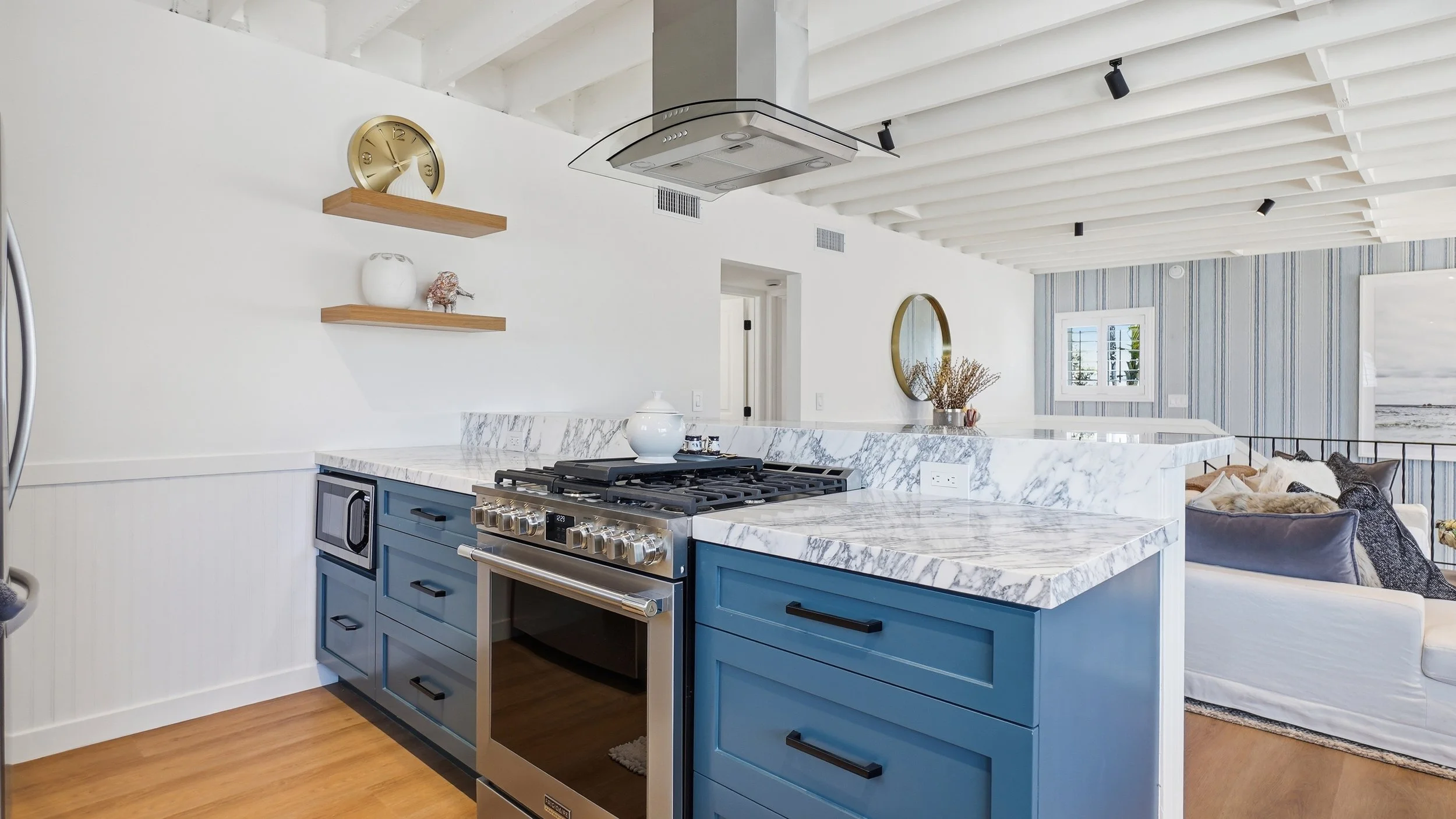 6601 Seashore Dr. Newport Beach, CA (16).jpg