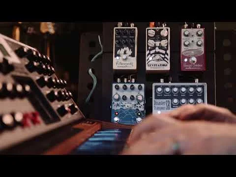 Disaster Transport SR モジュレーション付きディレイ&リバーブ