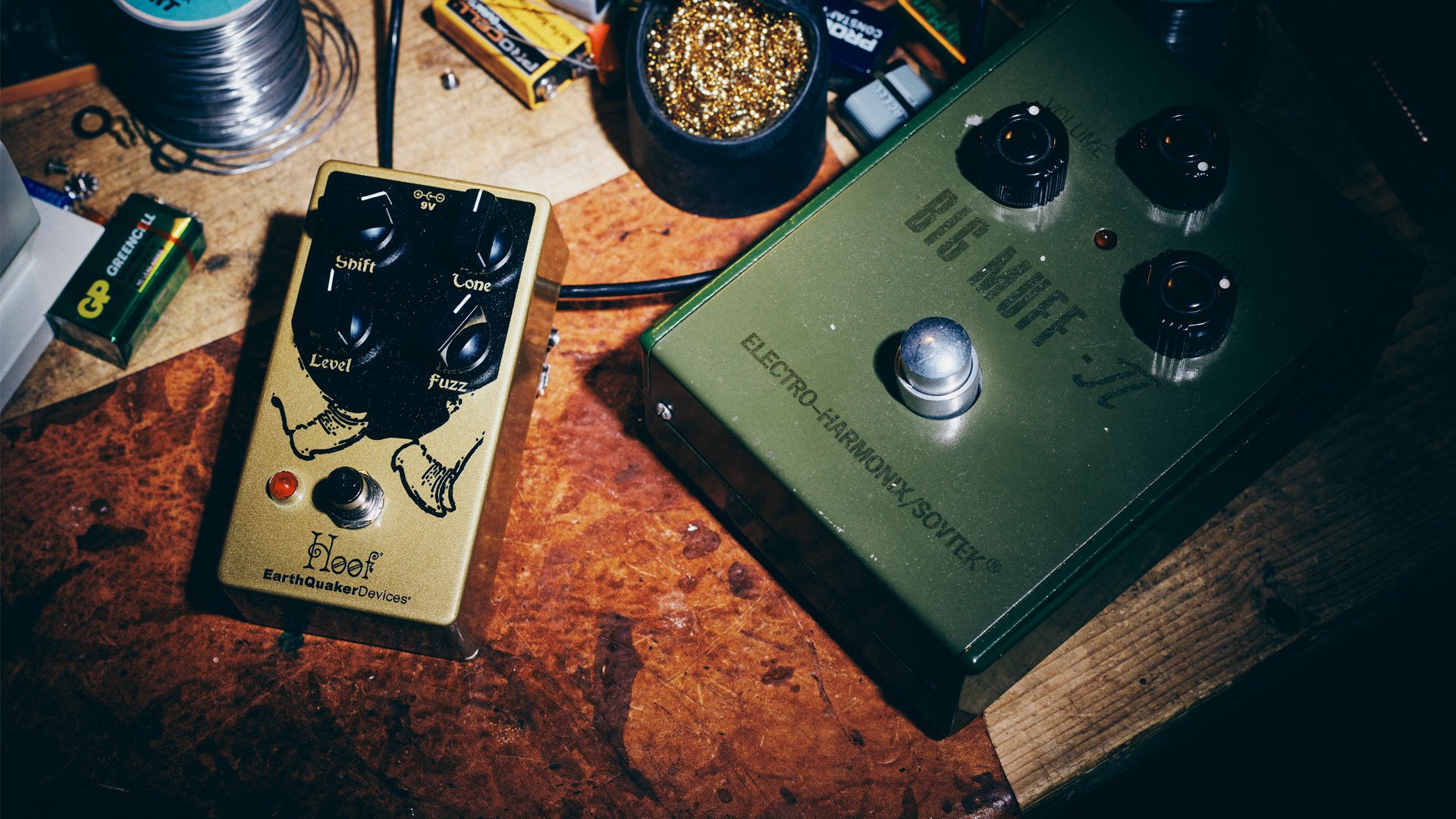 ファズの百科事典 :EQDファズ比べ — EarthQuaker Devices ファズの百科事典 :EQDファズ比べ — EarthQuaker Devices