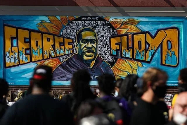 Some really powerful pictures full of heart from our peaceful march today!  Say no to racism #blacklivesmatter
.
.
#georgefloyd #southasians4blacklives #nojusticenopeace #silenceisnotgolden @southasians4blacklives #onlyinmn #minnesotacheck #antiracis