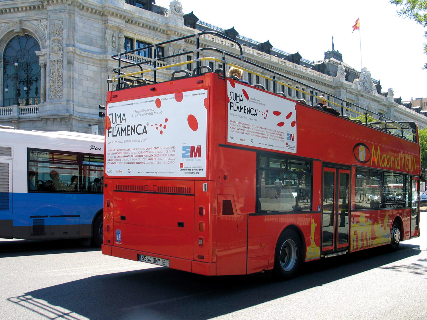 bus-decha-2.jpg