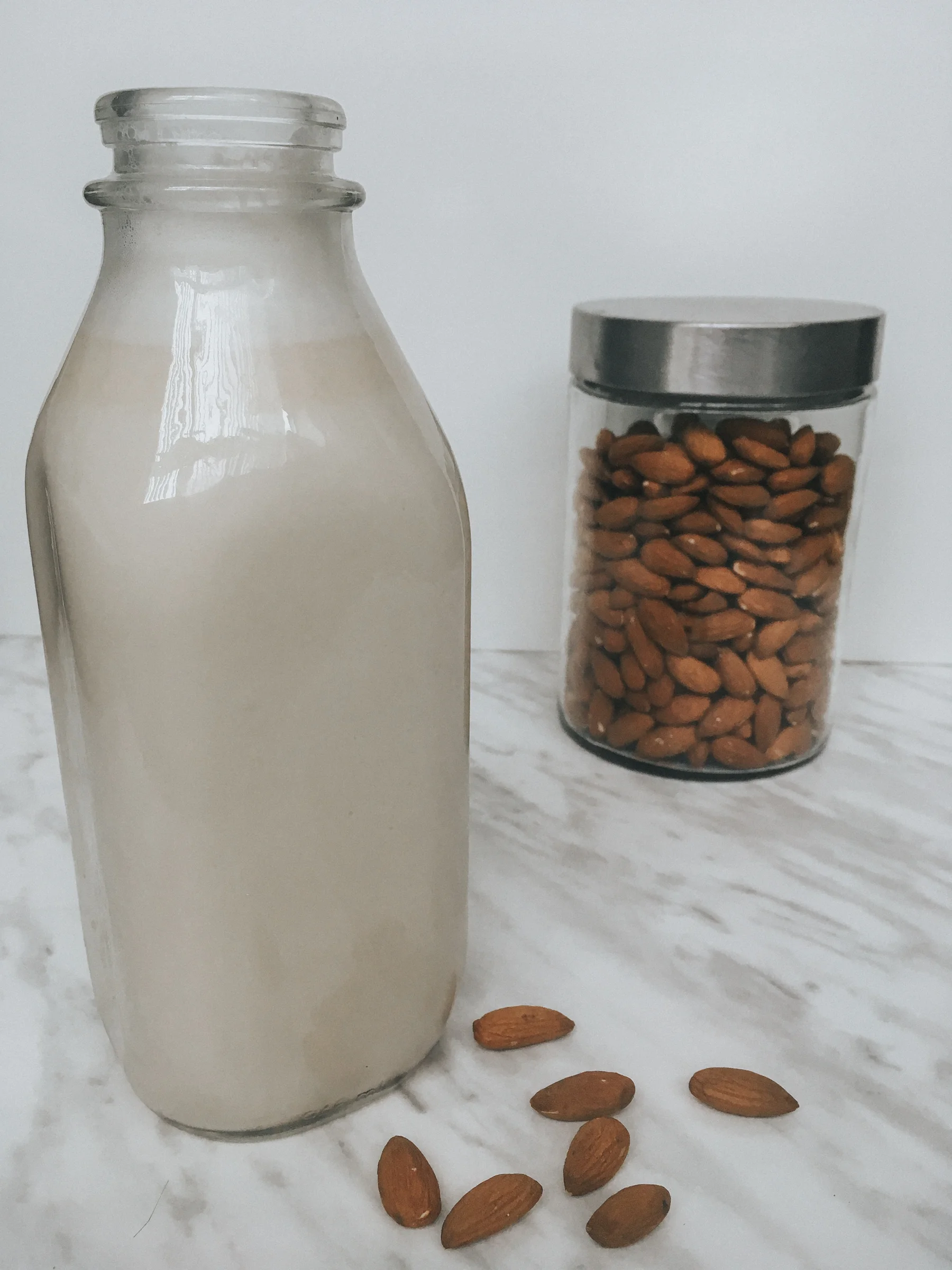 TIP: Skip the vanilla extract and dehydrate the pulp to make almond flour to be used for baking!