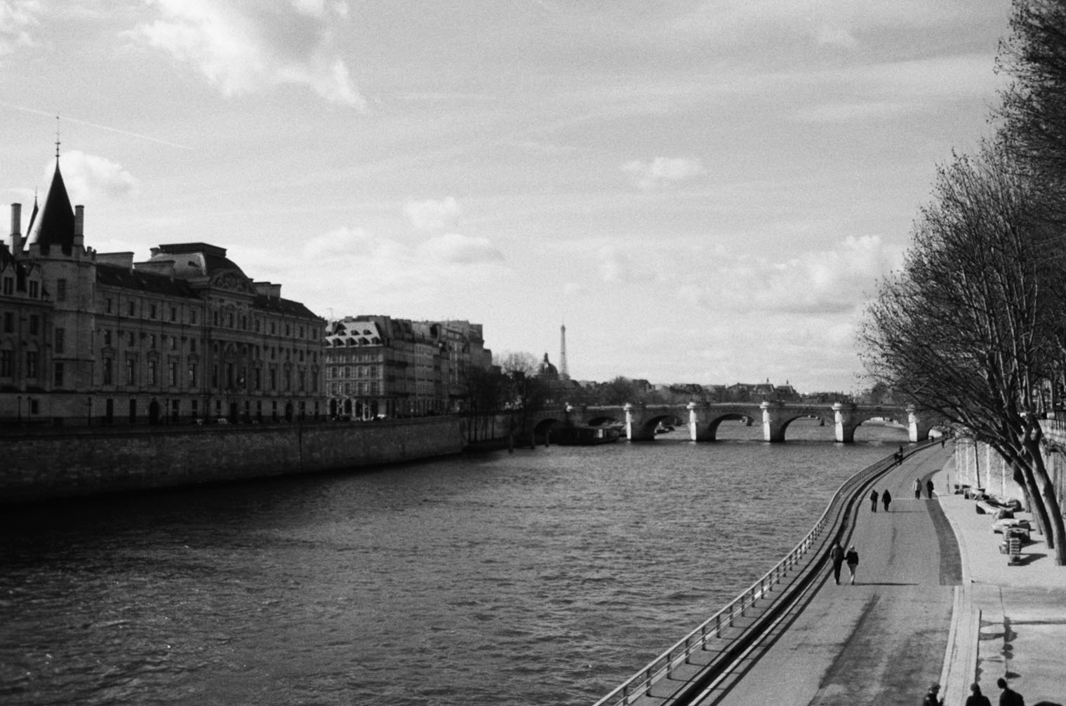 Seine, Paris, 2017.