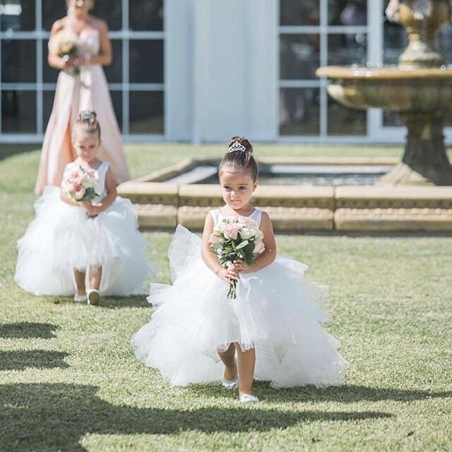 The cutest flower girls!💐
.
#AllegrasGallery #Bridal #Formalwear #bridalboutique #wedding #bride #flowergirls #dress #shesaidyes #ido #weddingday #bestdayever #weddinginspo #weddinggoals #love #cute #princess #girls #destinationwedding #style #fashi