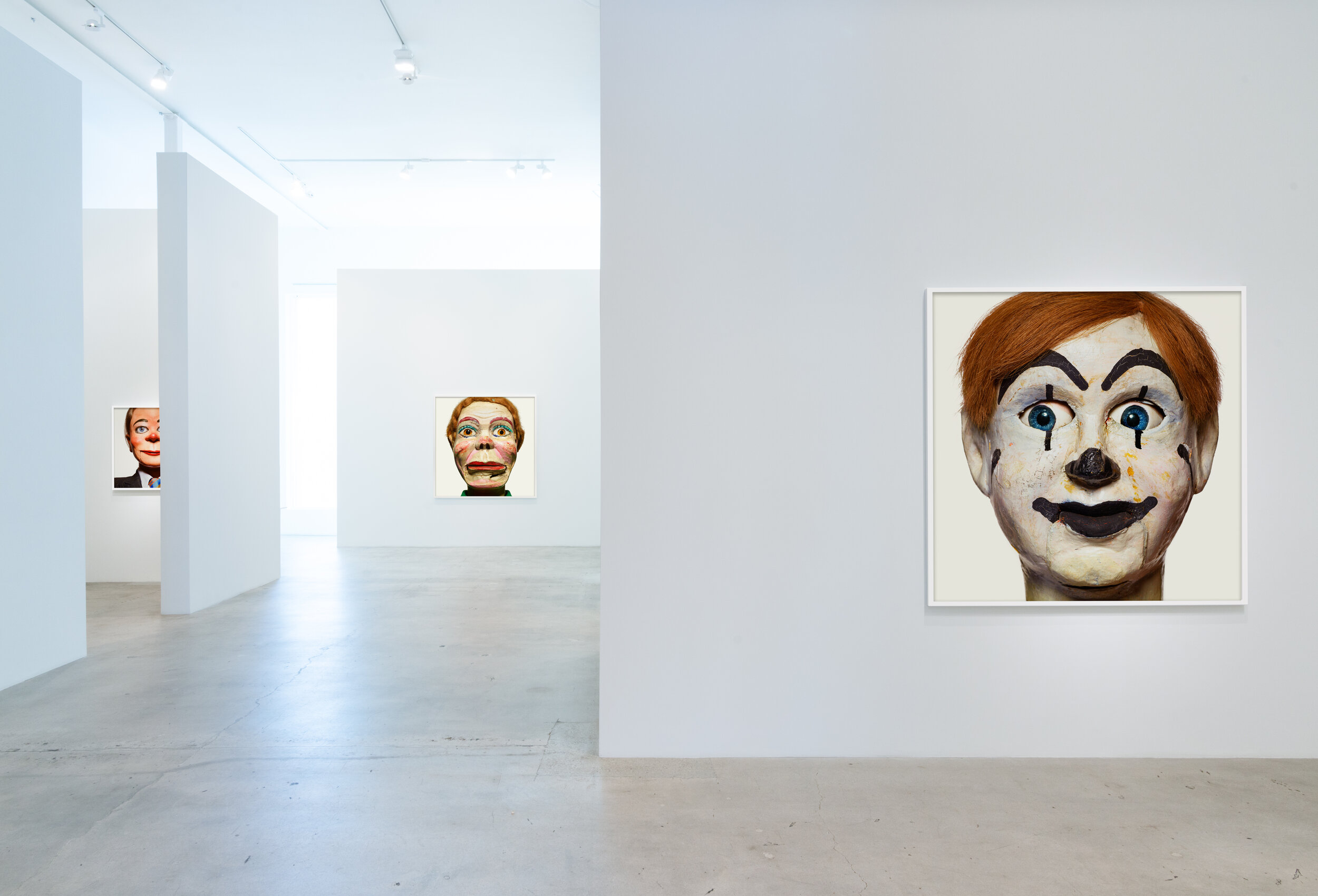 Matthew Rolston, Talking Heads: The Vent Haven Portraits, Exhibition at Diane Rosenstein Gallery, Los Angeles, installation view. Photographed by Craig Kirk.