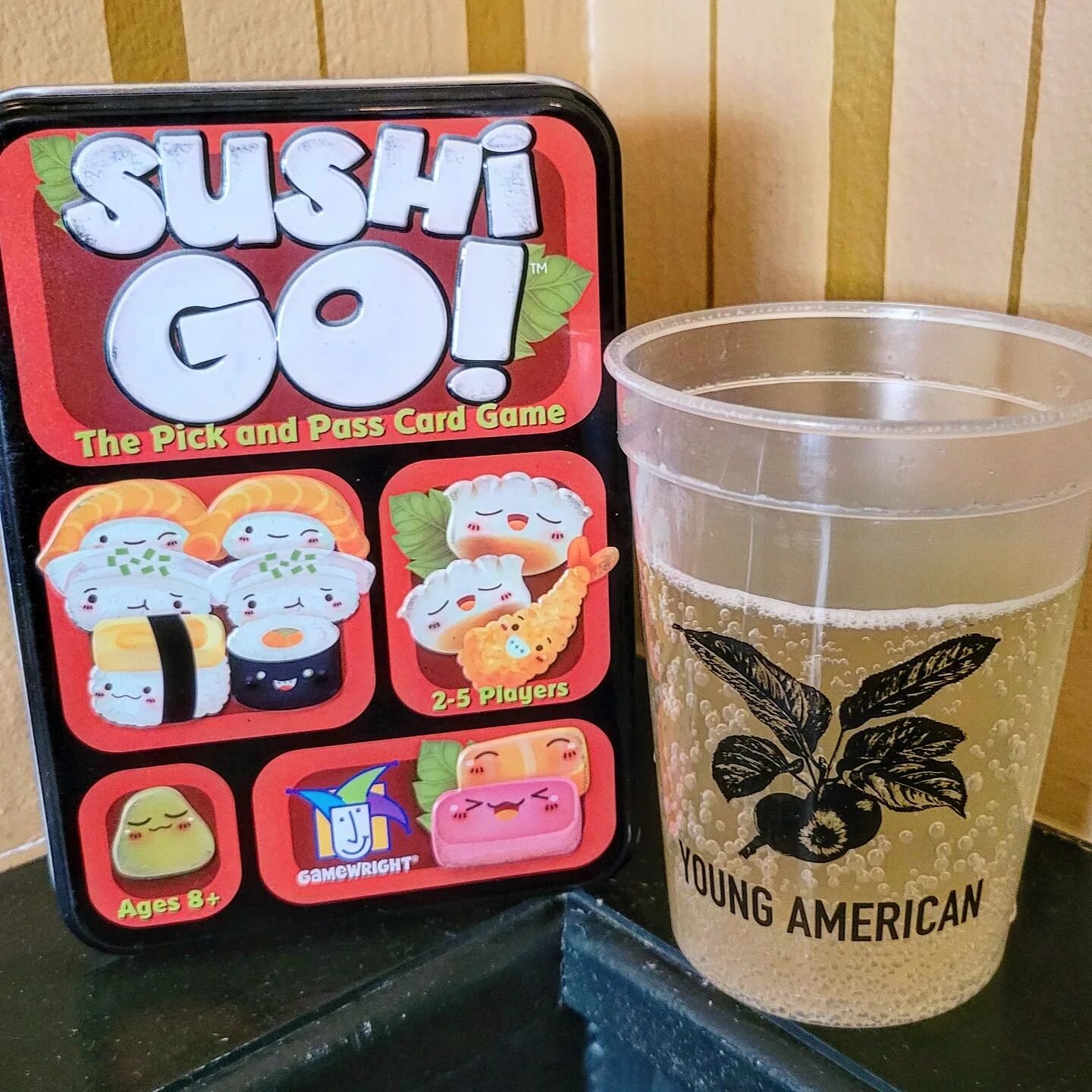 Grab your crew and check out tonight's featured game: #SushiGo - great for 2-5 players at any level! 🍣

#YoungAmericanGameNight every Wednesday.

#YoungAmericanTastingRoom #YoungAmericanEvents #YoungAmericanHardCider #UwishunuPhilly #cardgames #mult