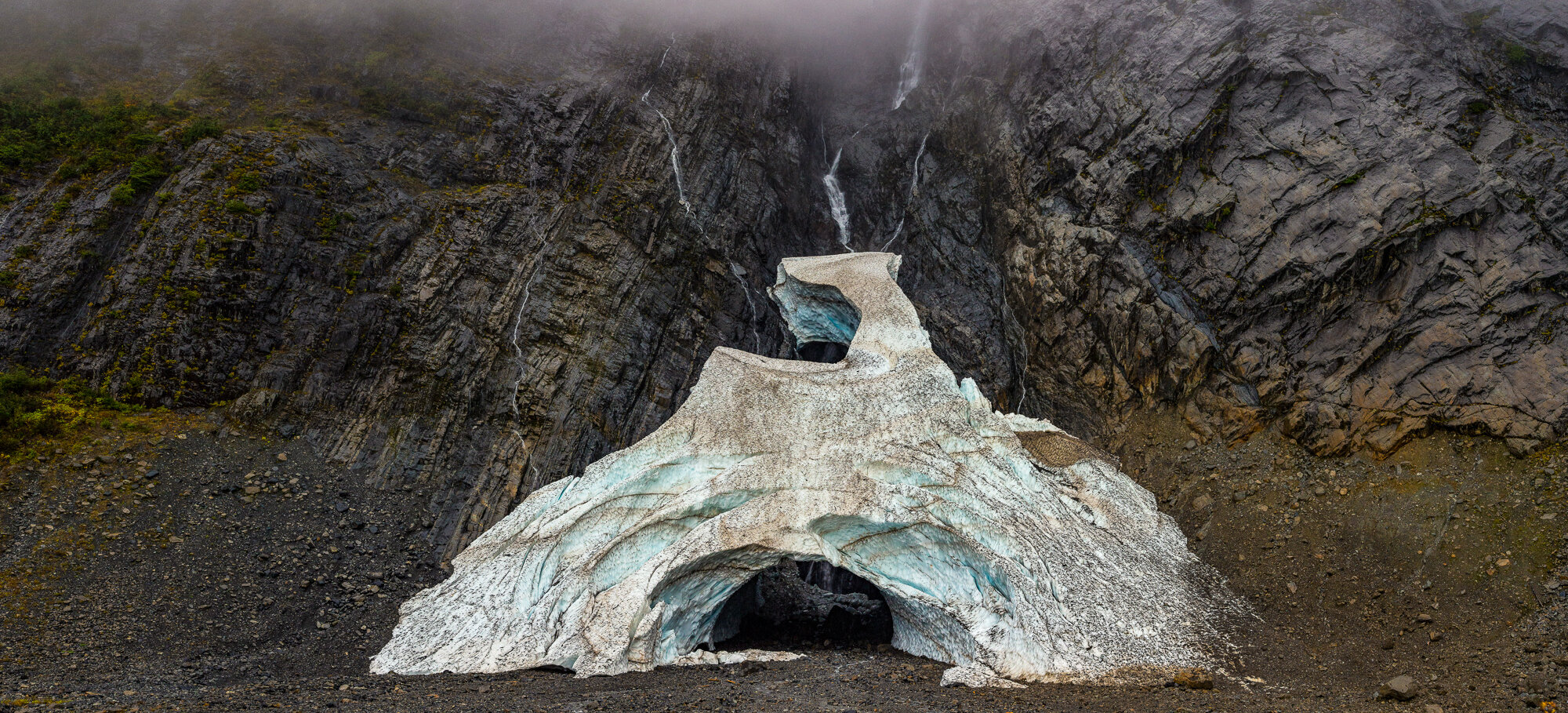 ice_cave_ext_pano_sm.jpg