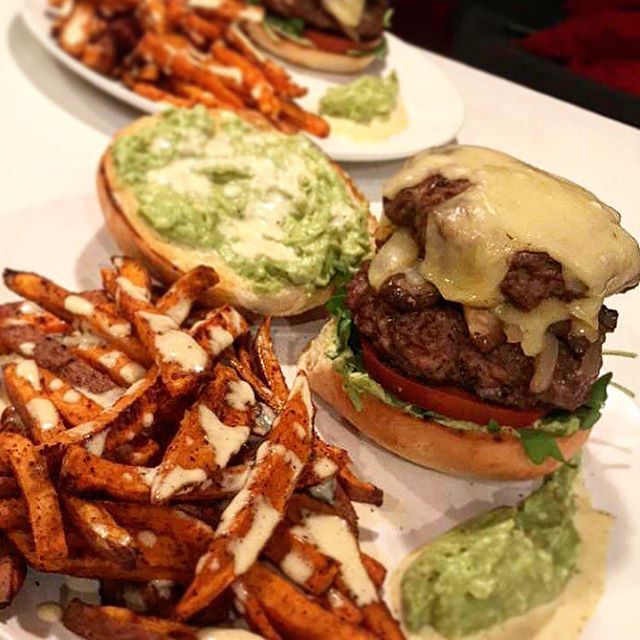 Thinking of making these bad boys again with @ludoviclupus and @ekrikorian 😋 Double beef-bison jalape&ntilde;o cheeseburger smothered in avocado and garlic alioli with a side of sweet potato fries drizzled with alioli 🍔😬👊🏻 your move @bobbyflay #