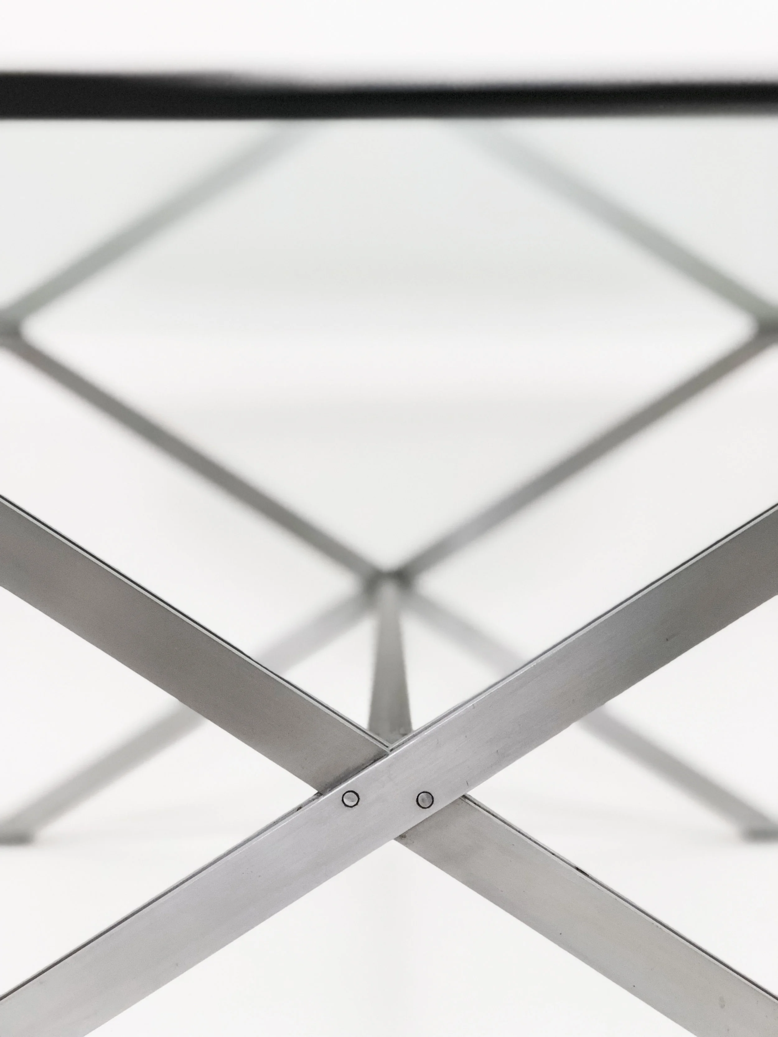 Knoll Parallel Bar Table 02.JPG