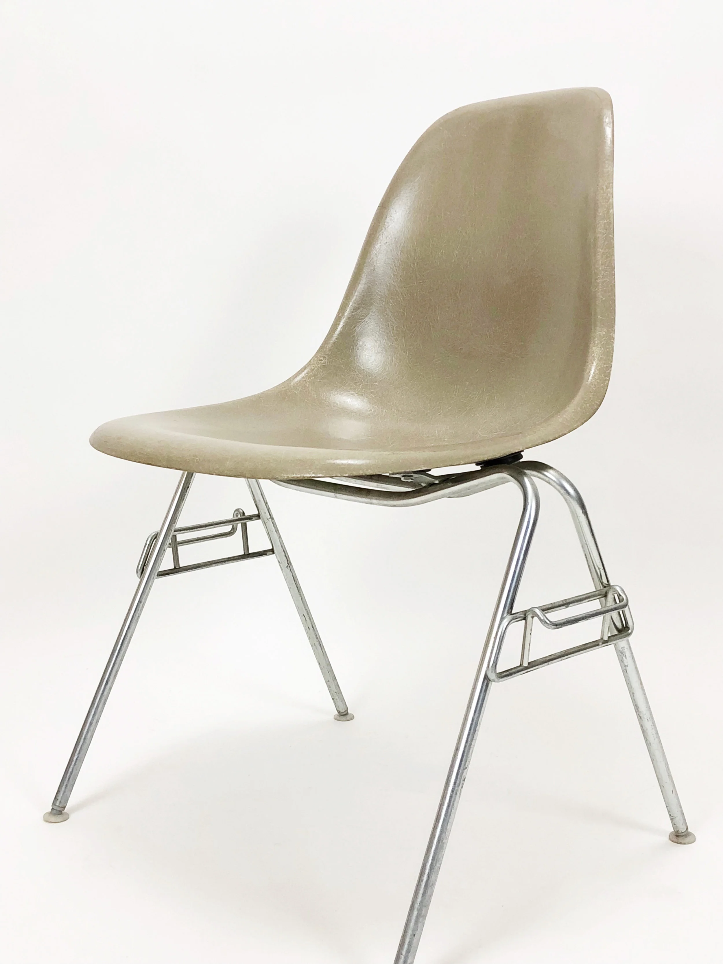Eames Side Shell Chair — 84 1/2
