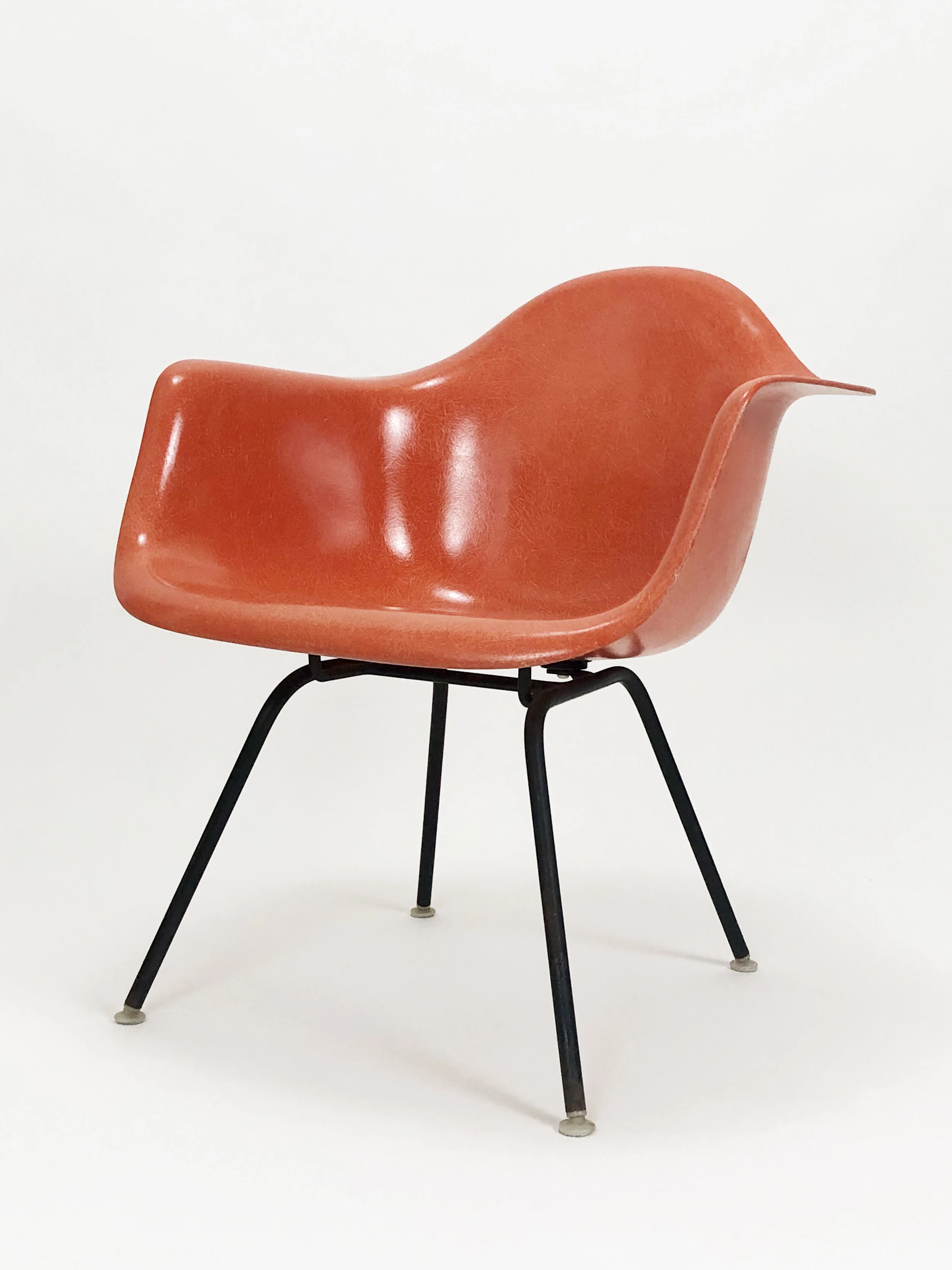 Eames Fiberglass Armchair