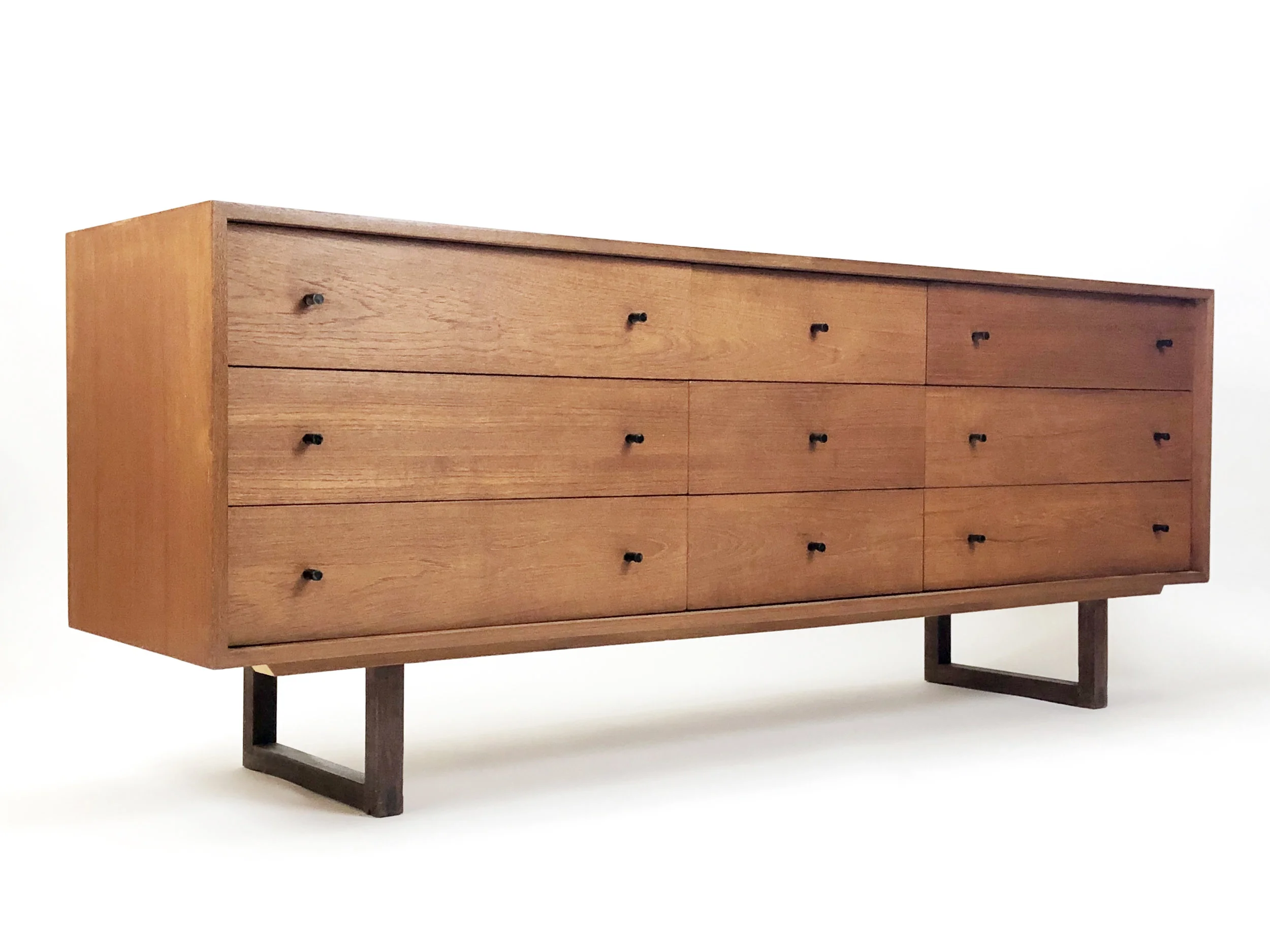 RS Associates Dresser 02.jpg