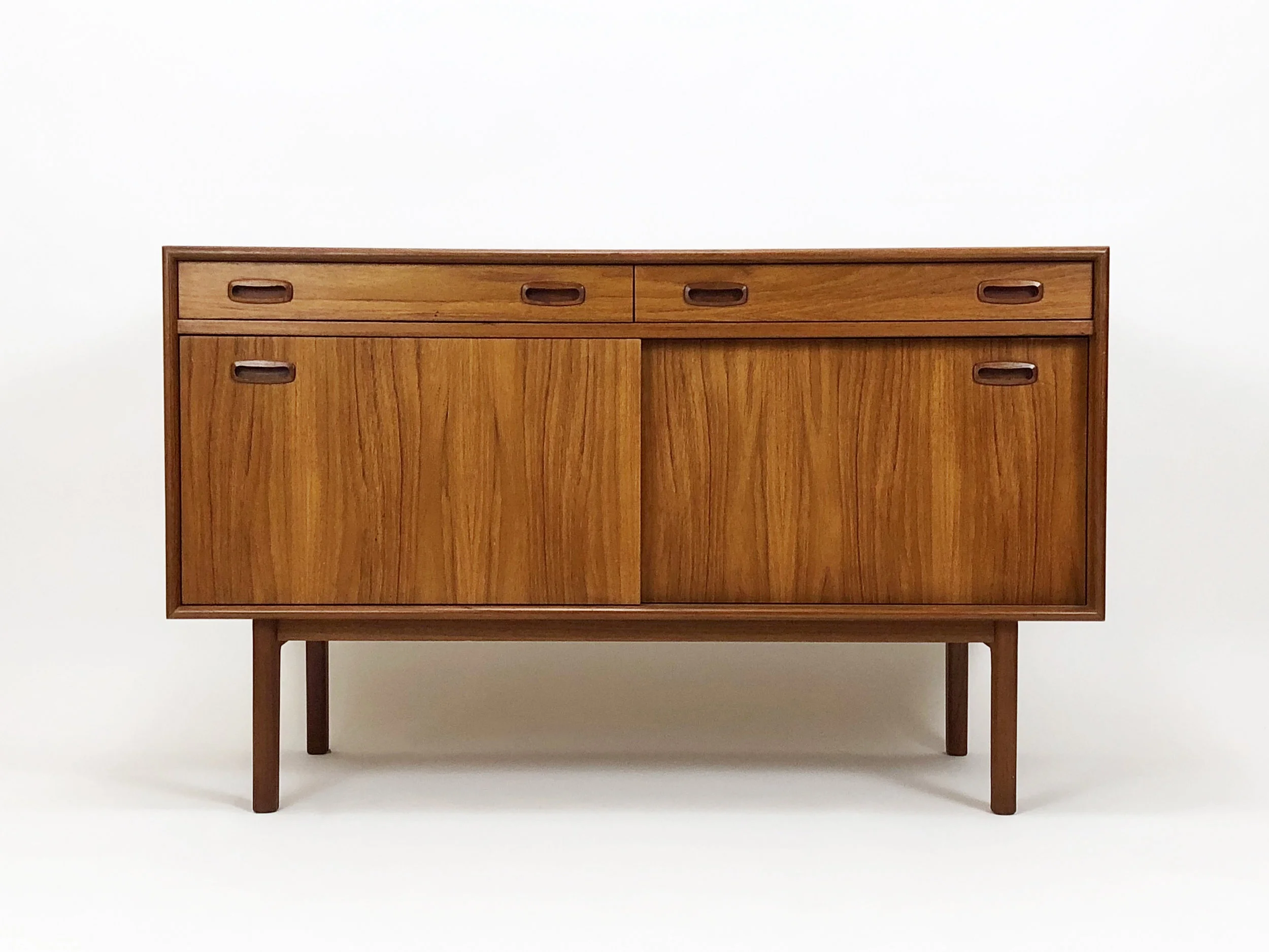 Canadian Compact Credenza 04.jpg