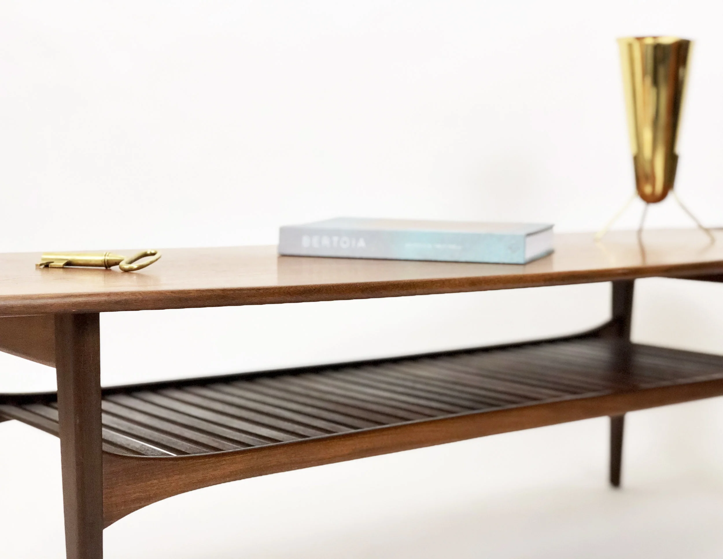 Canadian Teak Coffee Table with Mag Rack 03.jpg
