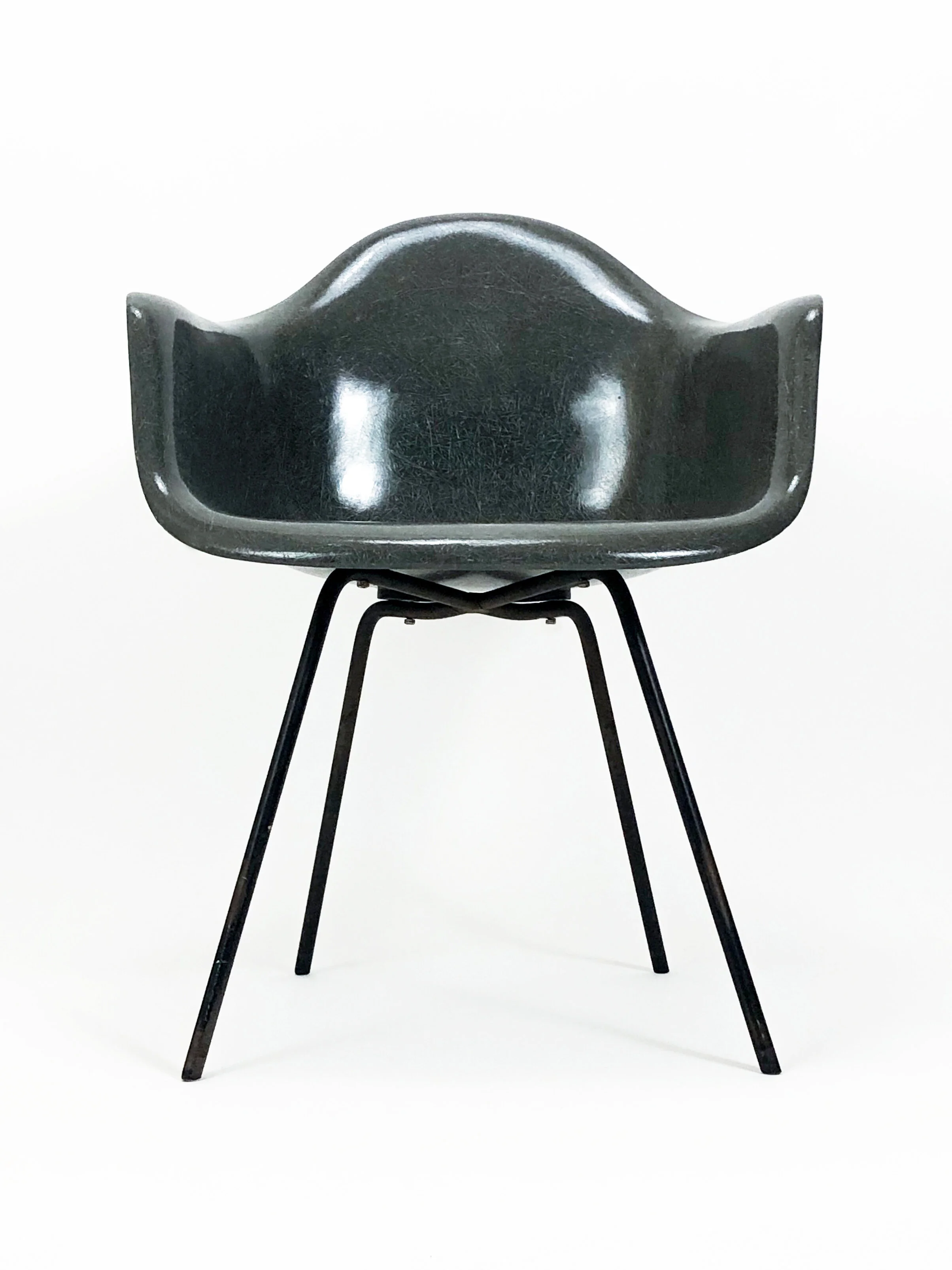 Eames Fiberglass Lounge Chair (1st Generation)