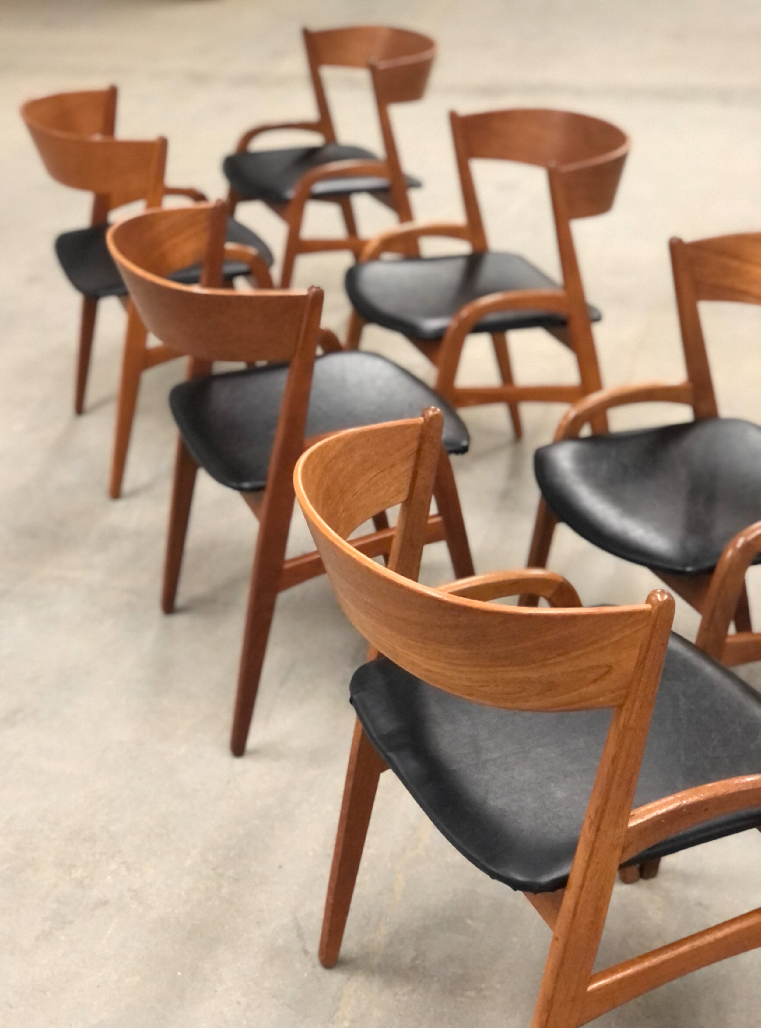 Scandinavian Teak Dyrlund Style Chairs 02.JPEG