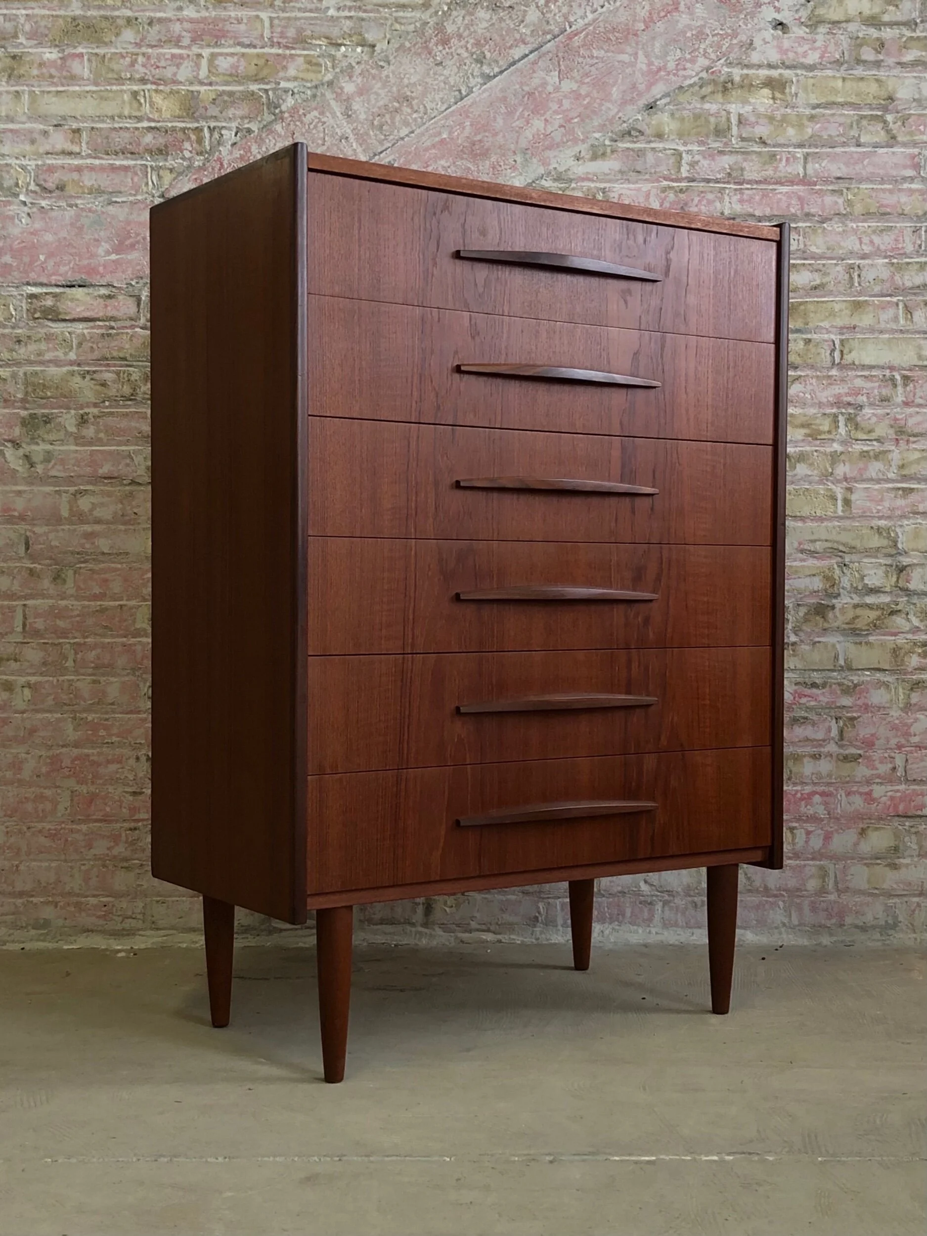 C329E104-55EE-46A4-935D-8F8ADFDD2D13