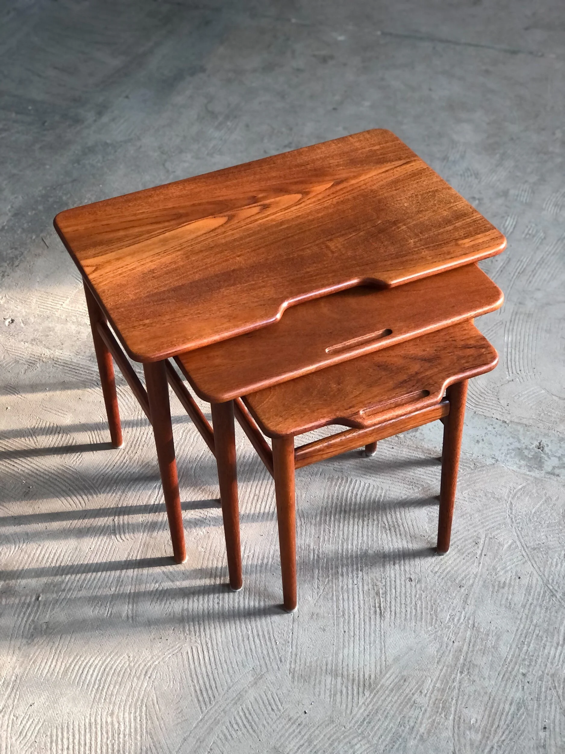 AC3570EE-0347-49F9-9678-216987E4C4D2