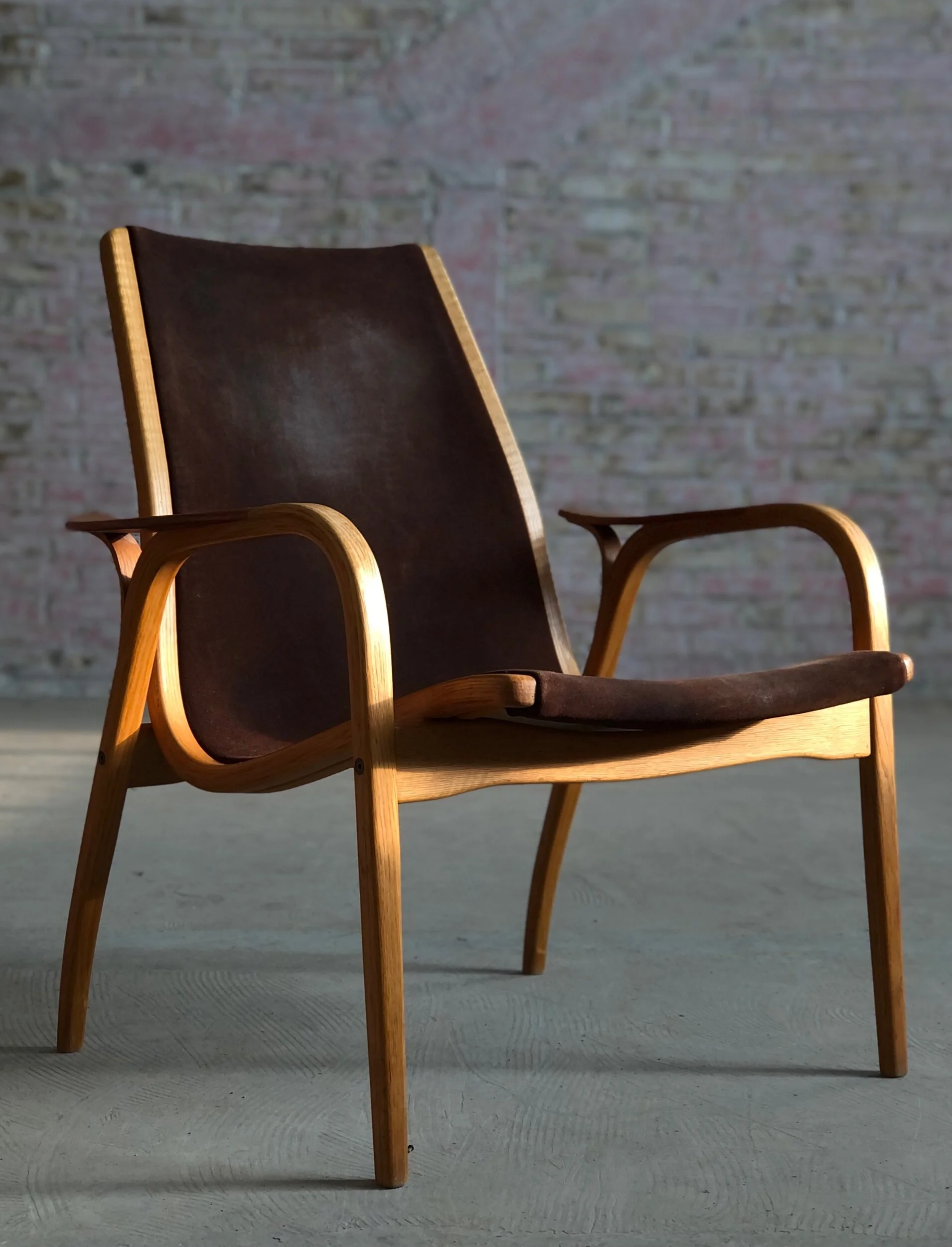 DAB1A837-6523-462B-8CB5-8D07F170D44A