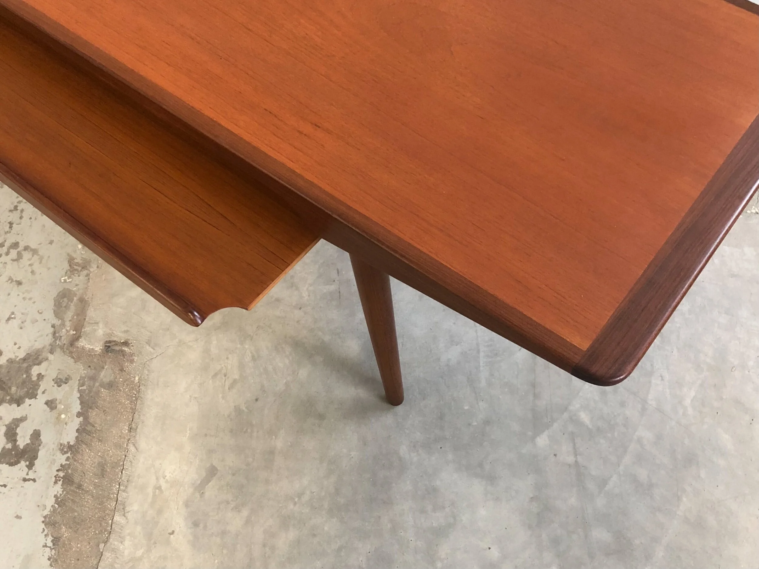 DBCEFDC8-5070-4B23-BE0F-ED469472EEA5