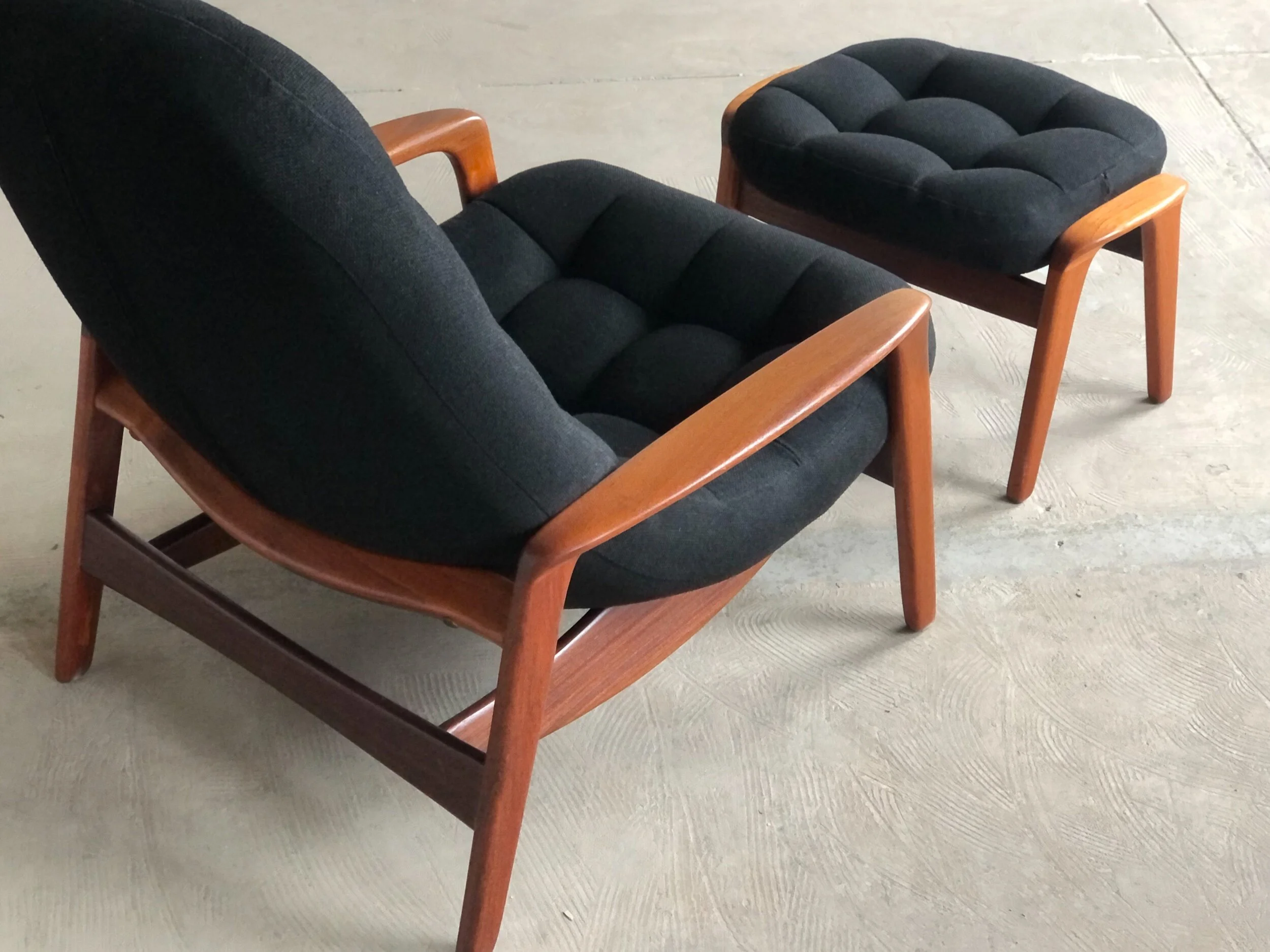 E9531B3F-19CE-46CB-B496-056B01AEBFA8