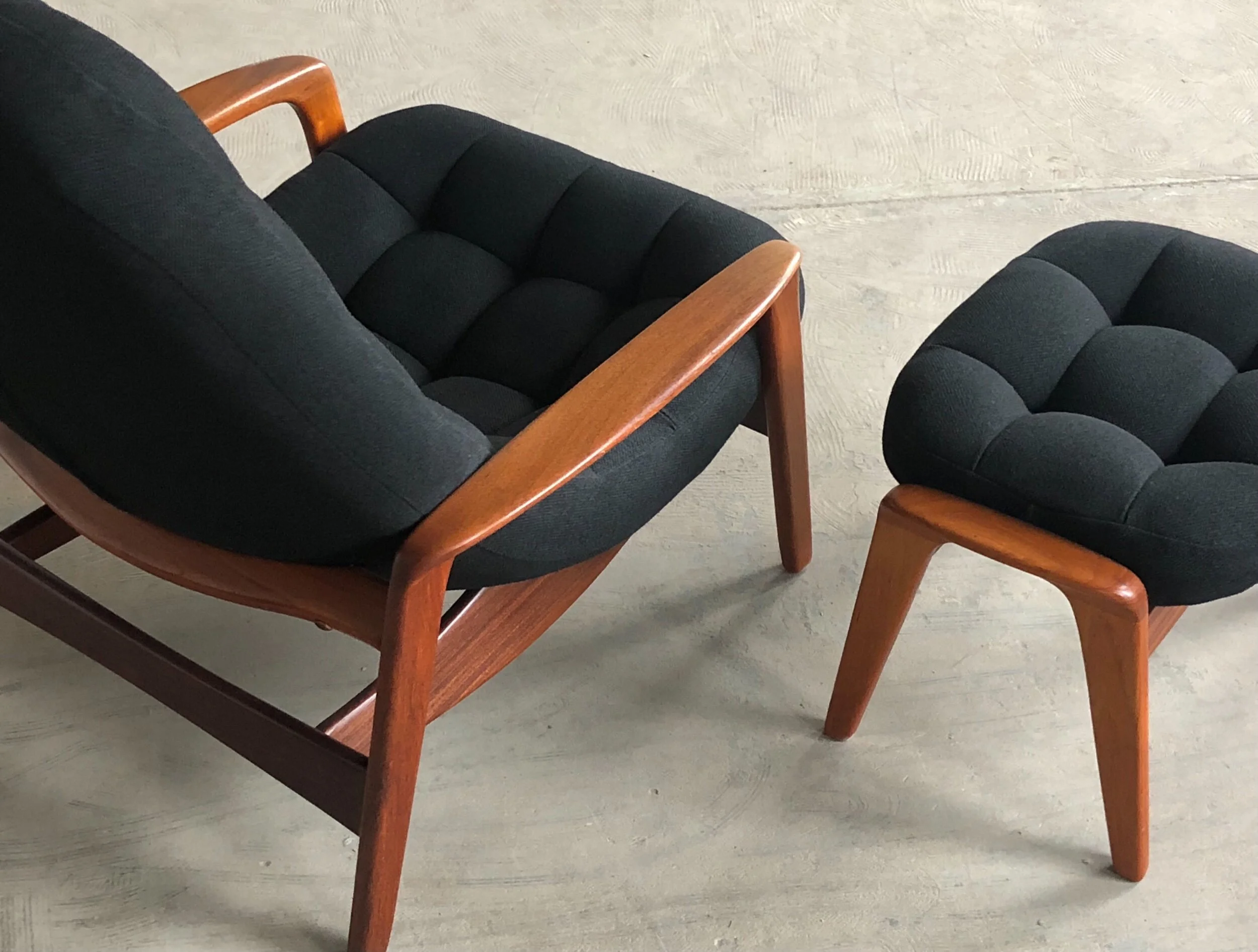 6490AED8-6E82-44A1-A027-C43AF9AA566E