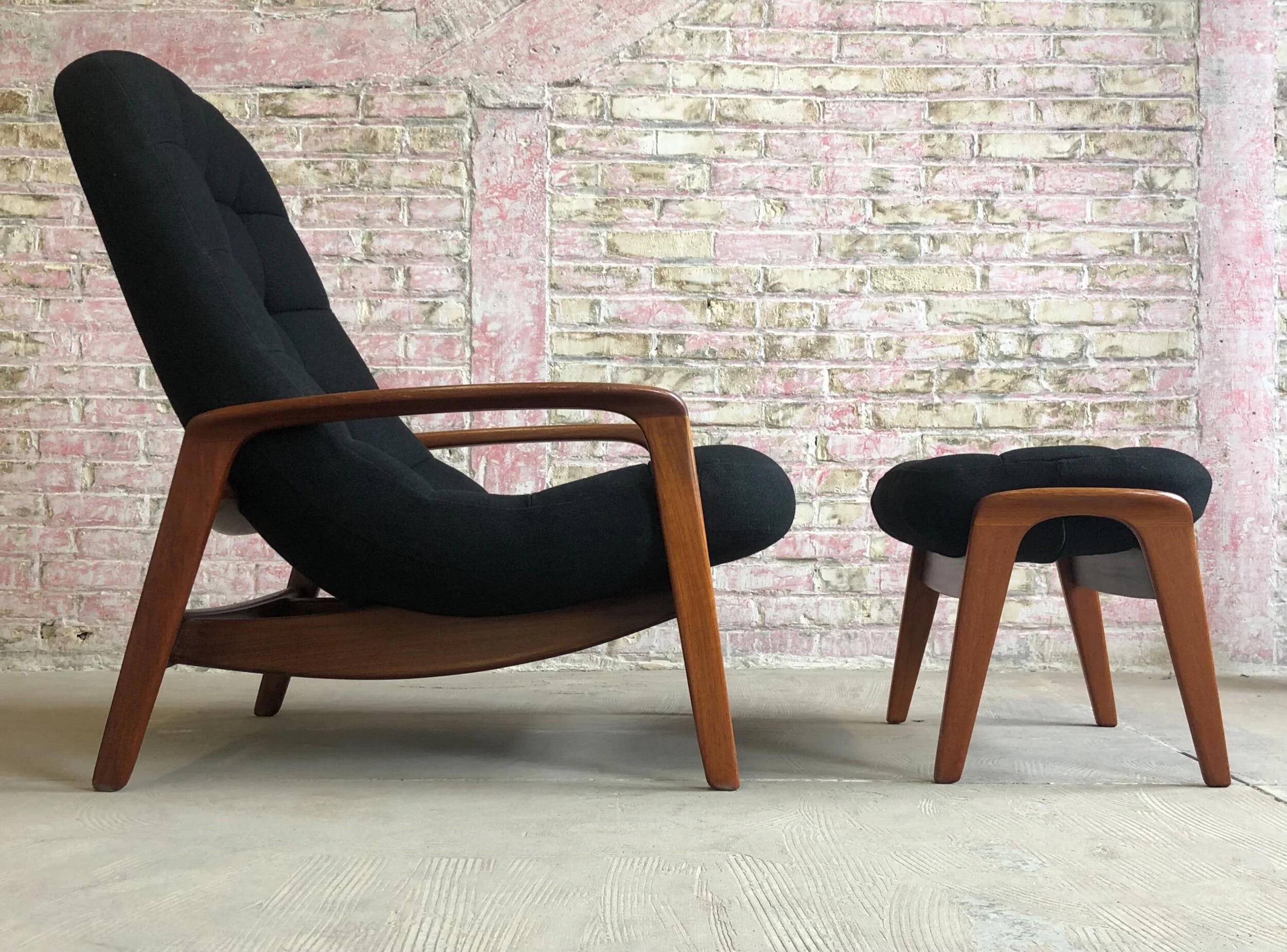 6C5A69F7-C550-4A0F-9BDF-32852BF3A4BE