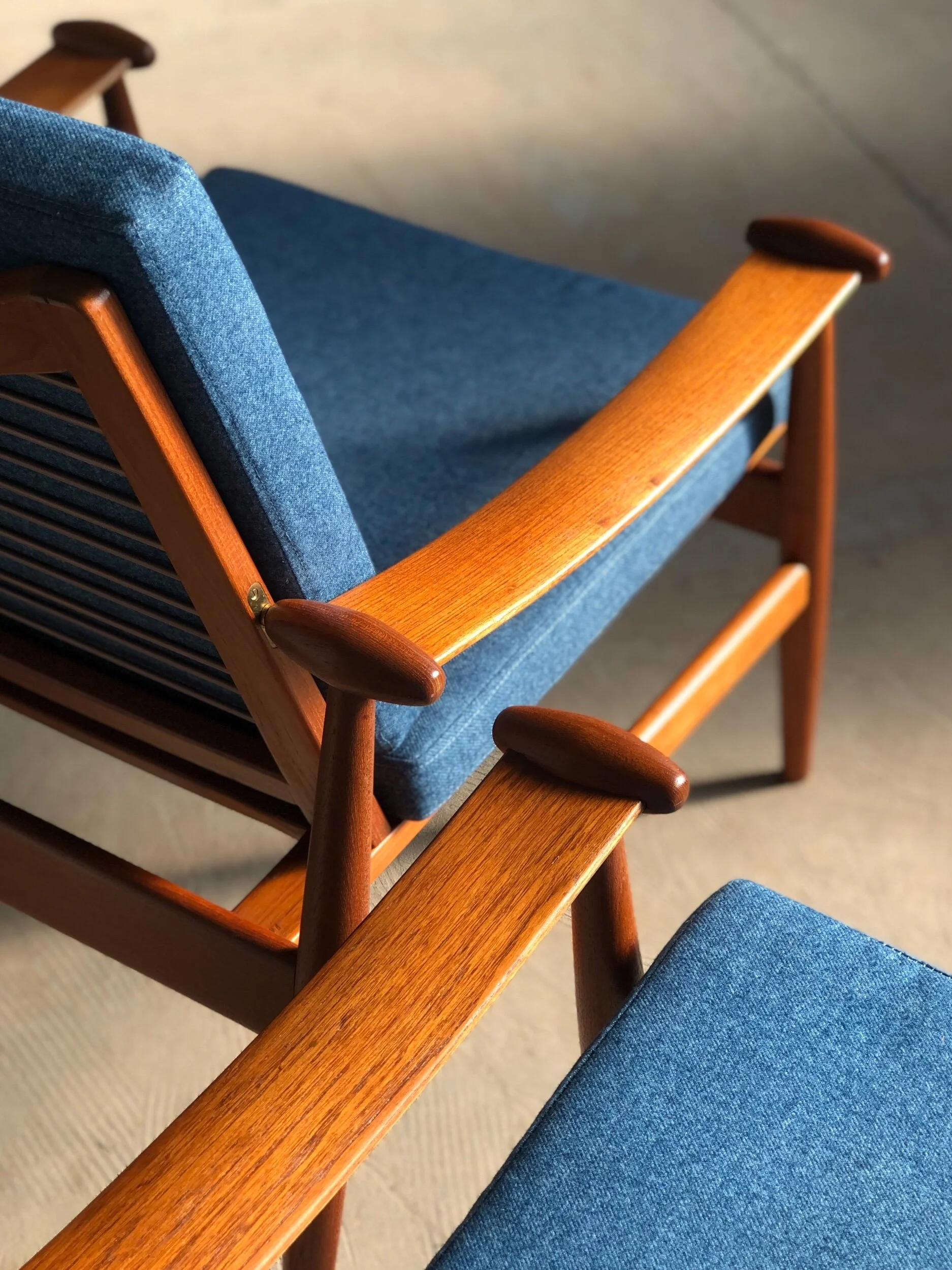 E580467D-EDD2-448C-BF9B-D143D399E695