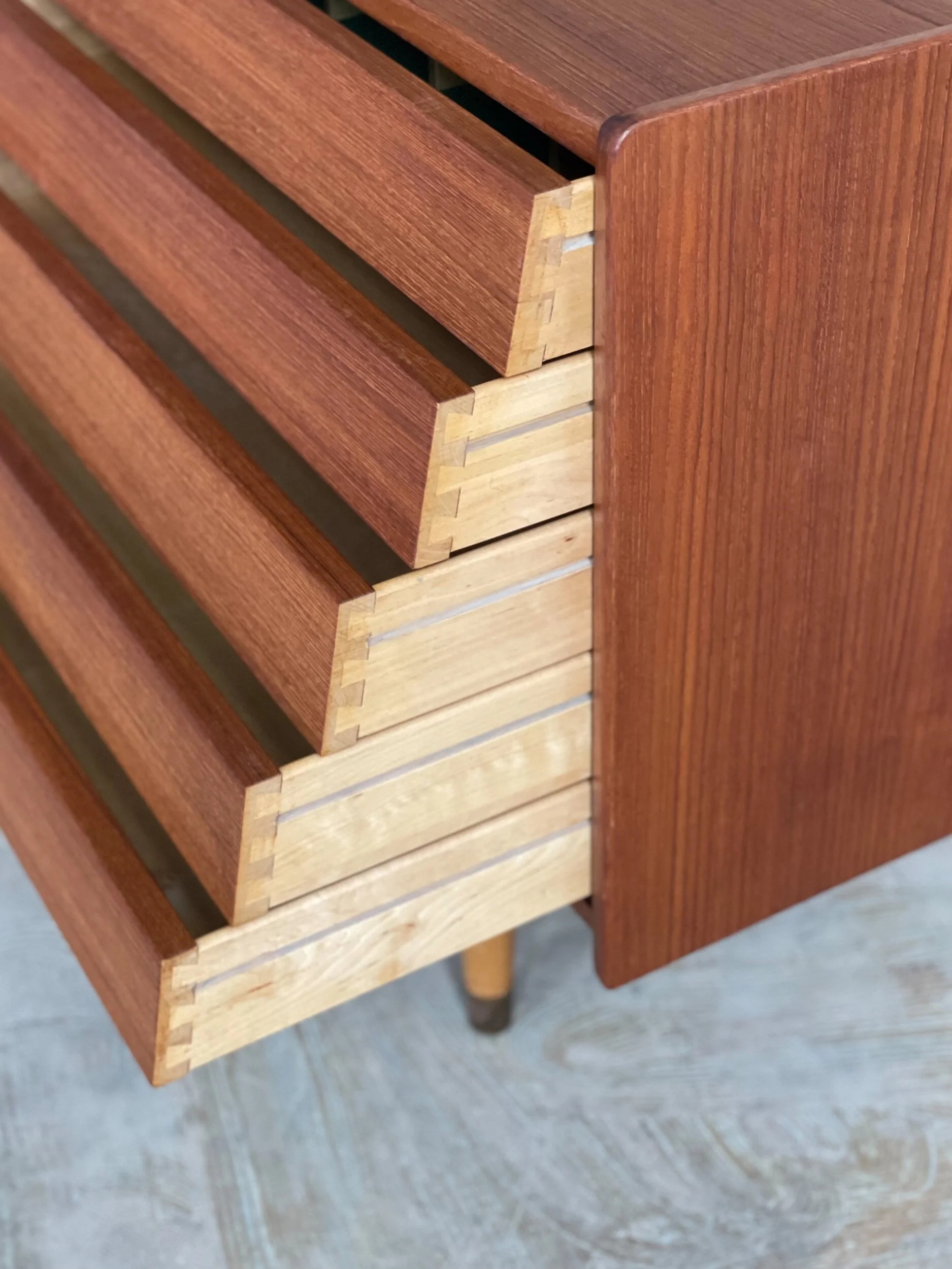 DE447A30-0428-44DA-B19F-E63B5CFEEA77