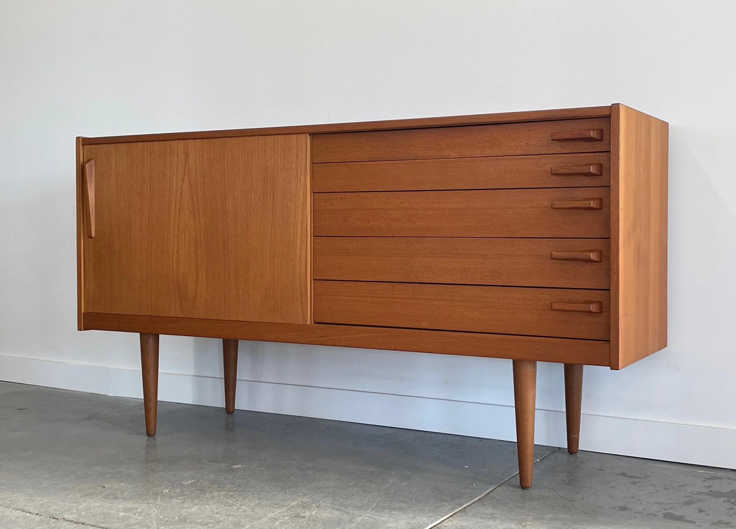 71E75AC5-6B14-4DF7-BBC4-4962AB3A8BAF