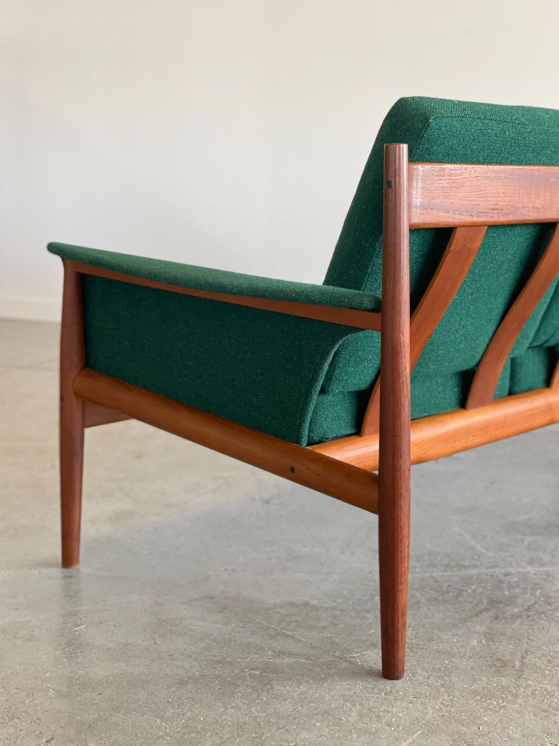 2D12606C-6A02-45C0-B366-EC7E7E2FF5A0