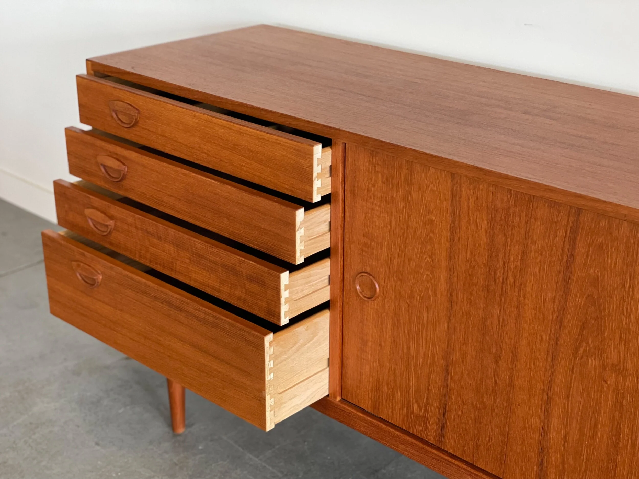 8AB6F463-EC30-4D5A-BE4C-F4B93AEEF73F