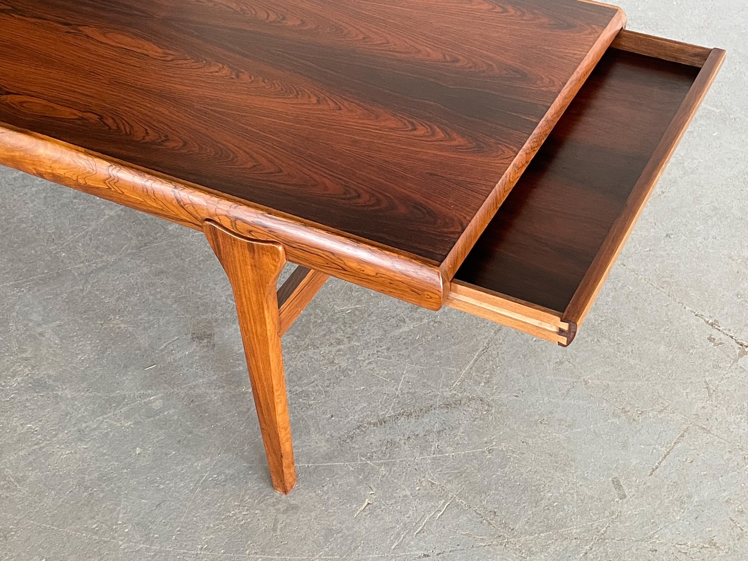 5FF292FB-A6BA-426E-80D1-D13BB7E1EEFE