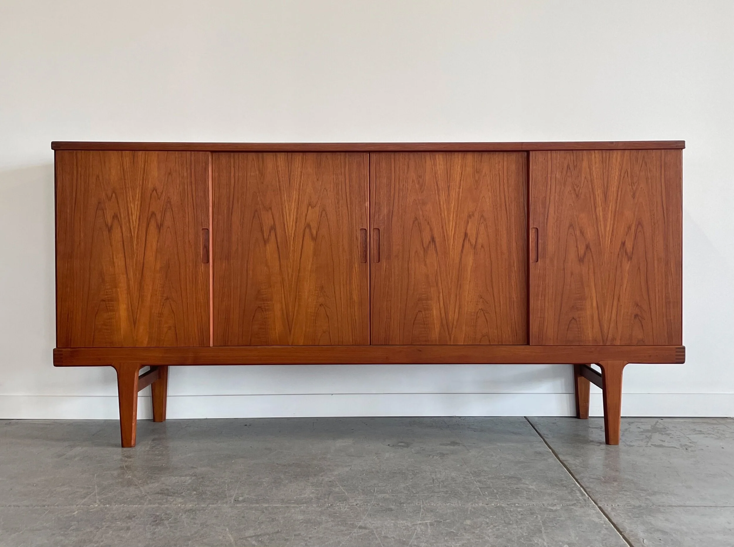 9BF50B7F-8A2D-4B79-895B-524D43EF7771