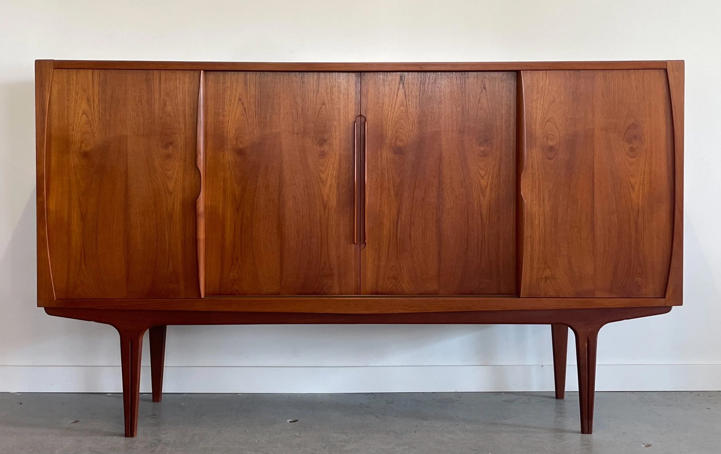 8D47F63C-1FB1-4748-83A7-8302BD7BC44E