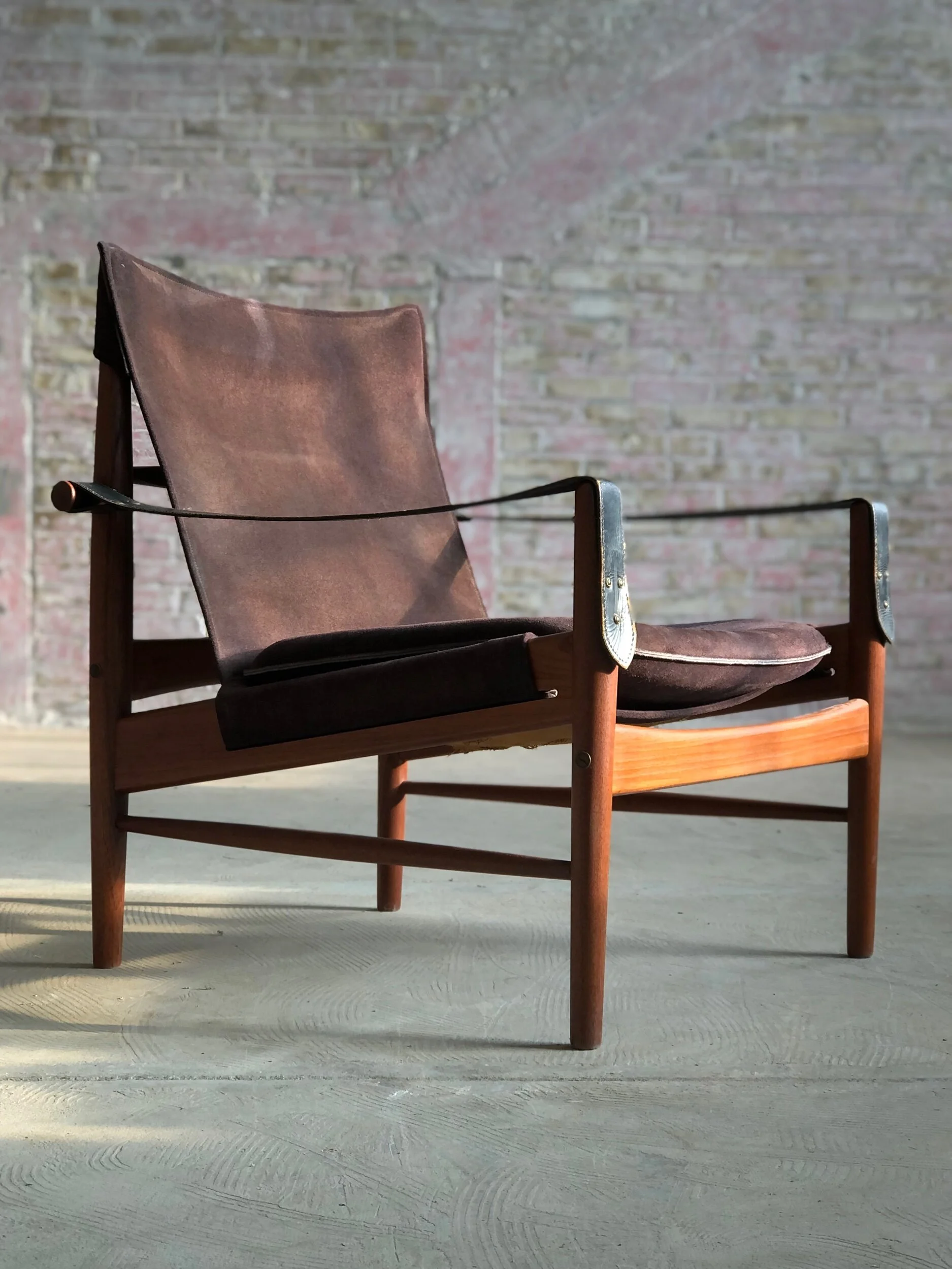 9273A7B7-F283-4B27-834C-EA4DB13D020F