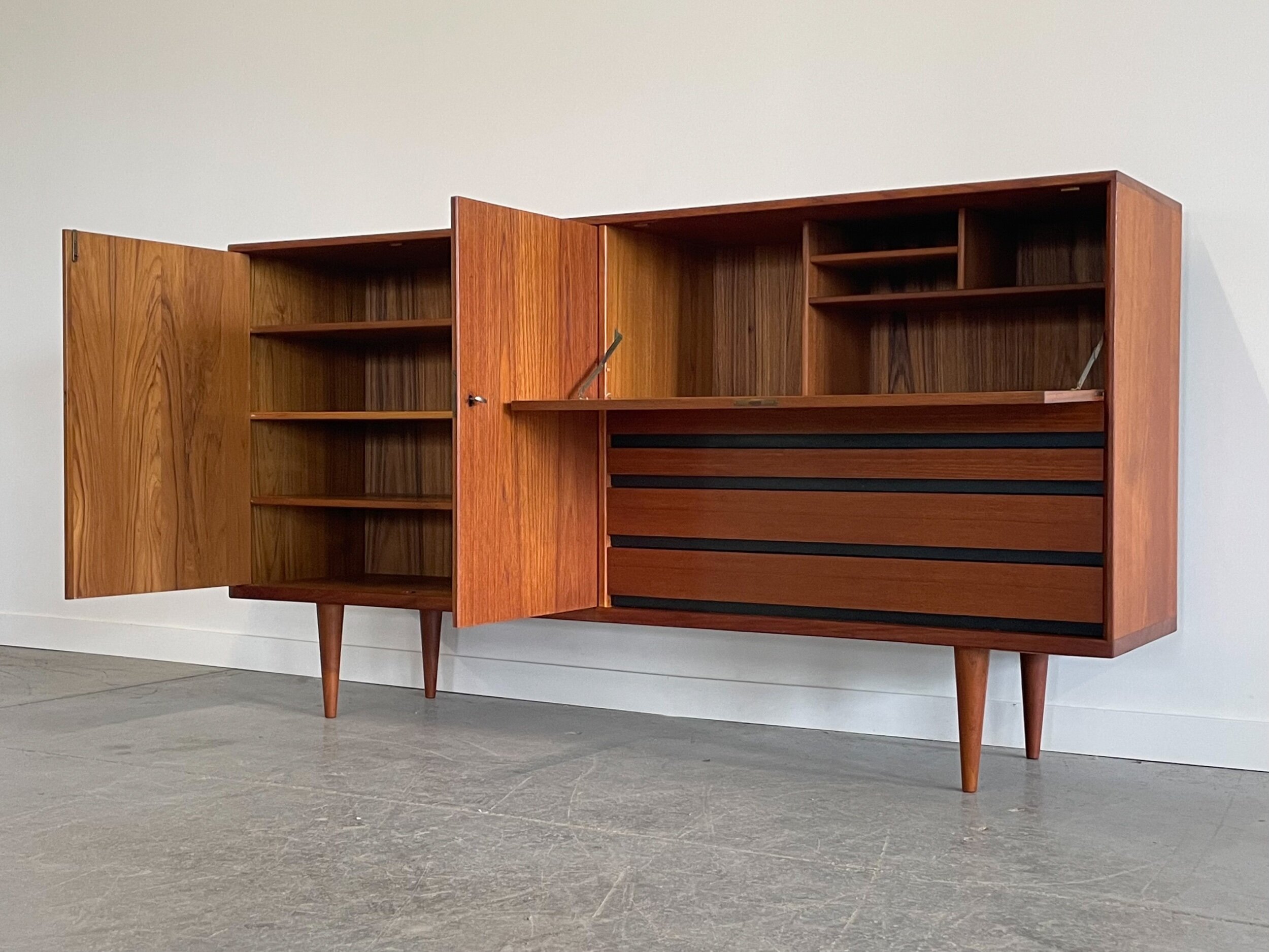 0FC1BA43-F323-4A7B-A8CE-6463B297191B