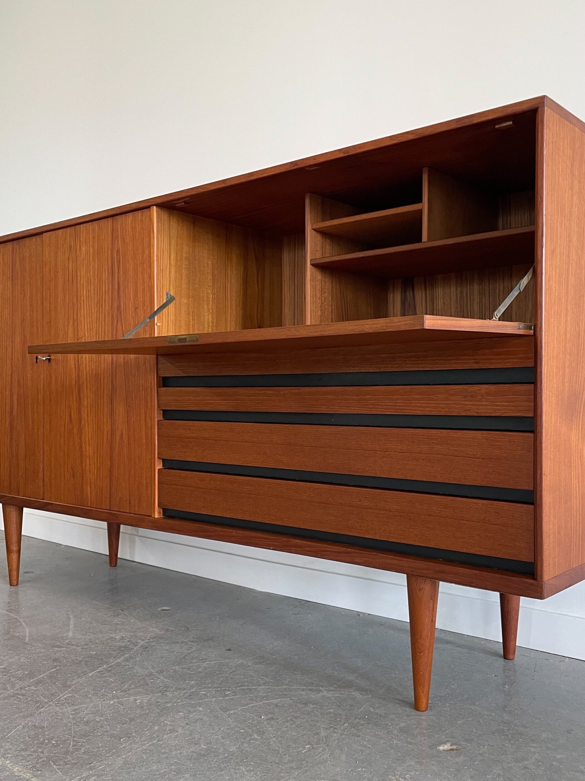 2383656E-D267-4C1F-97B5-24B3D3FF806A