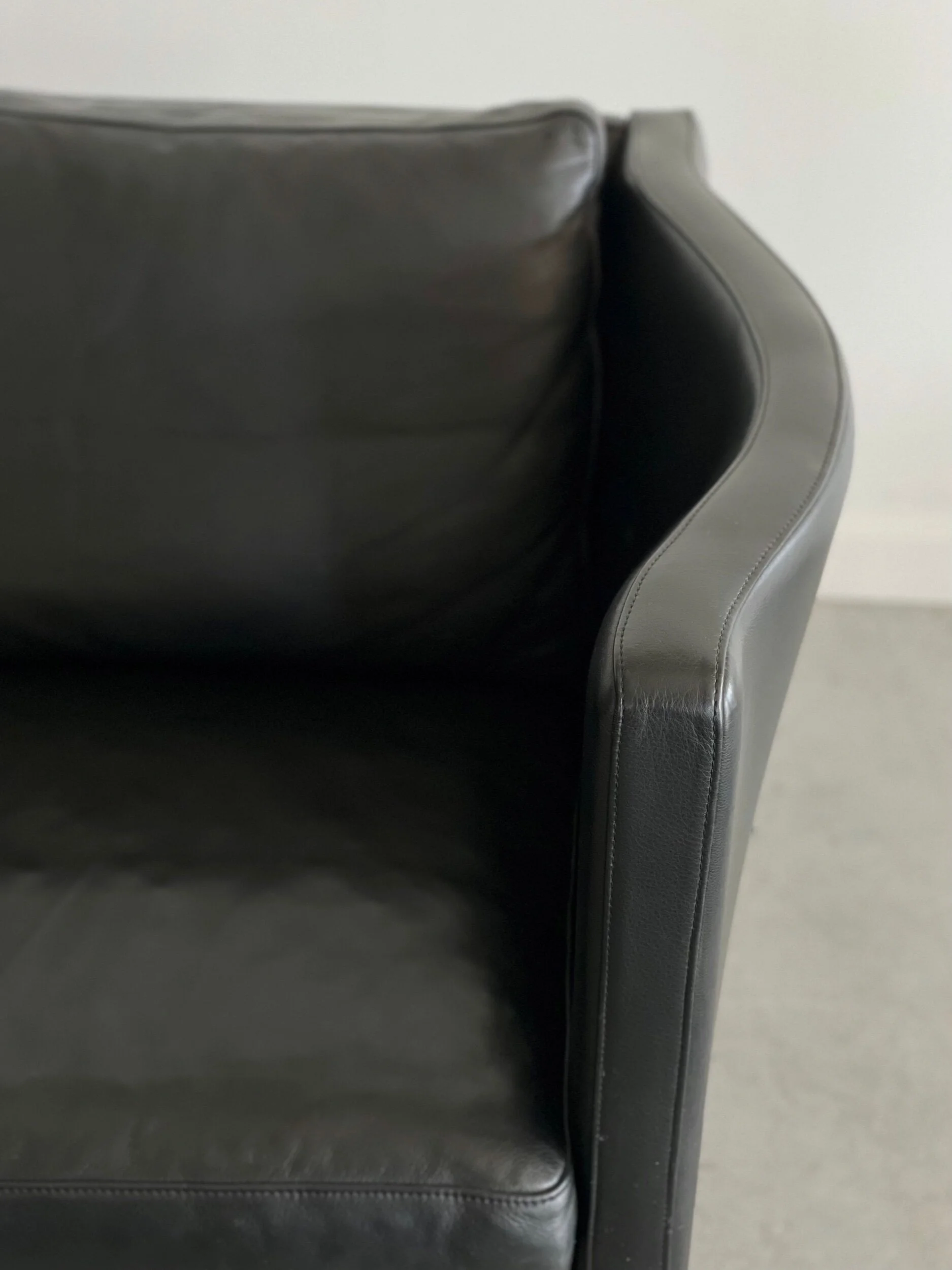 48FB8592-177E-481A-9F8C-A777423D6DA3