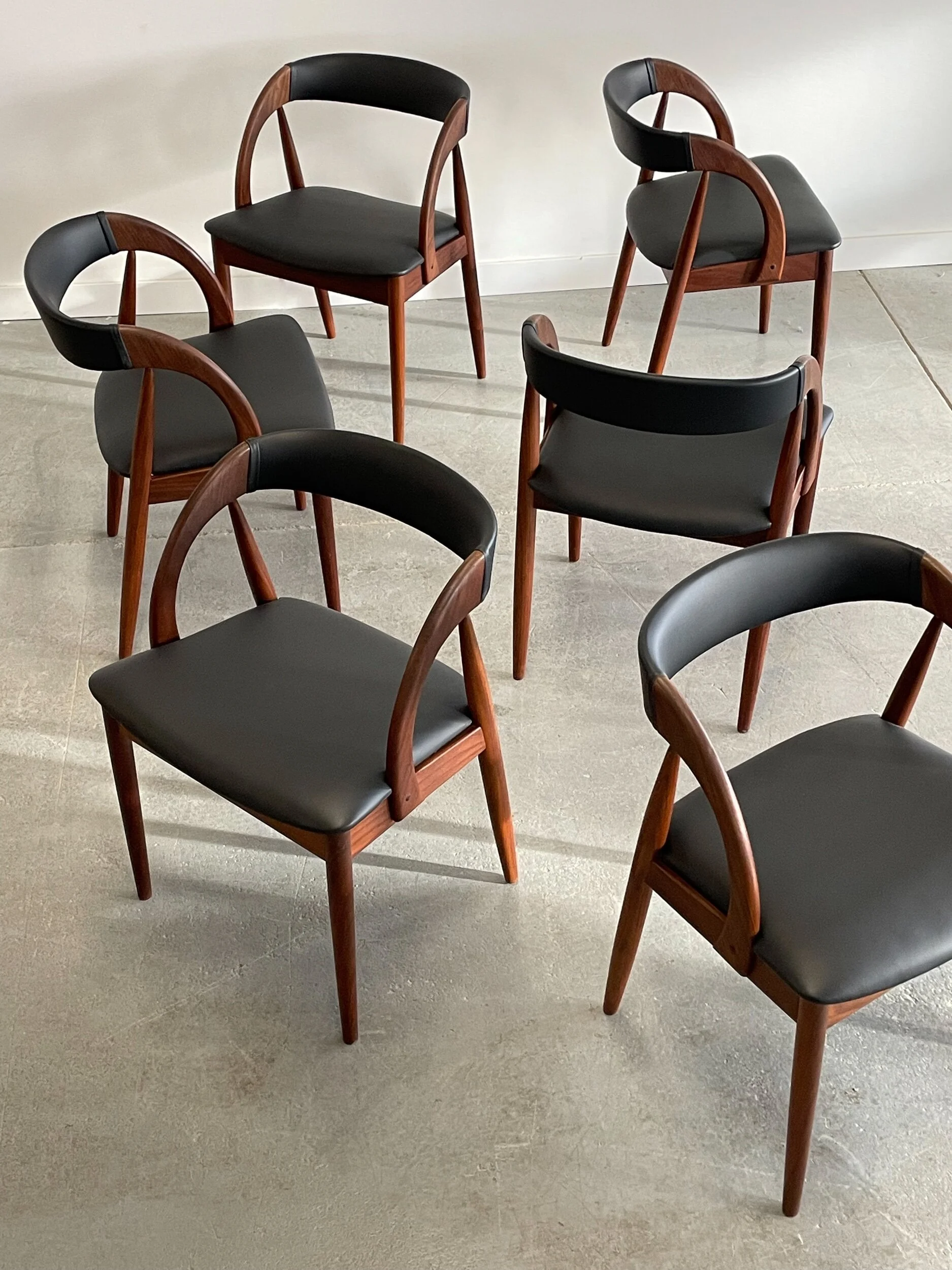 6C468A97-9F53-4741-9AB3-304925D67586