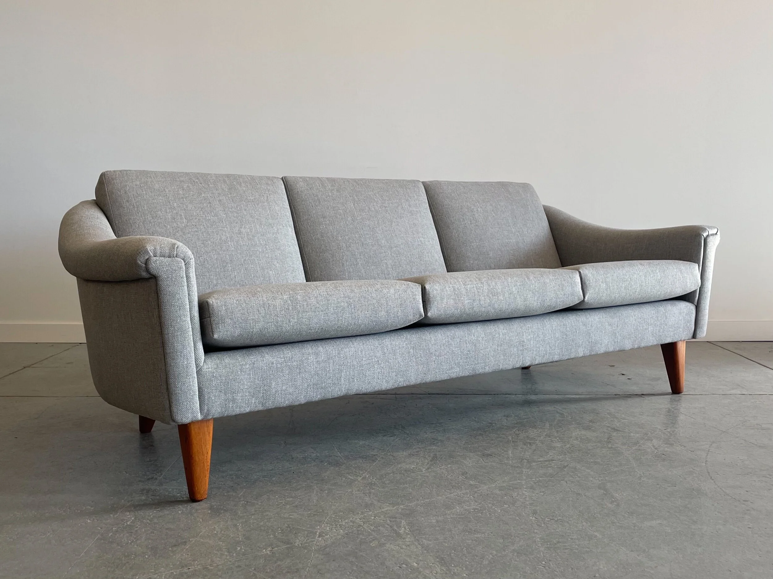 1487D080-225F-457C-B03A-89640A8C5E64