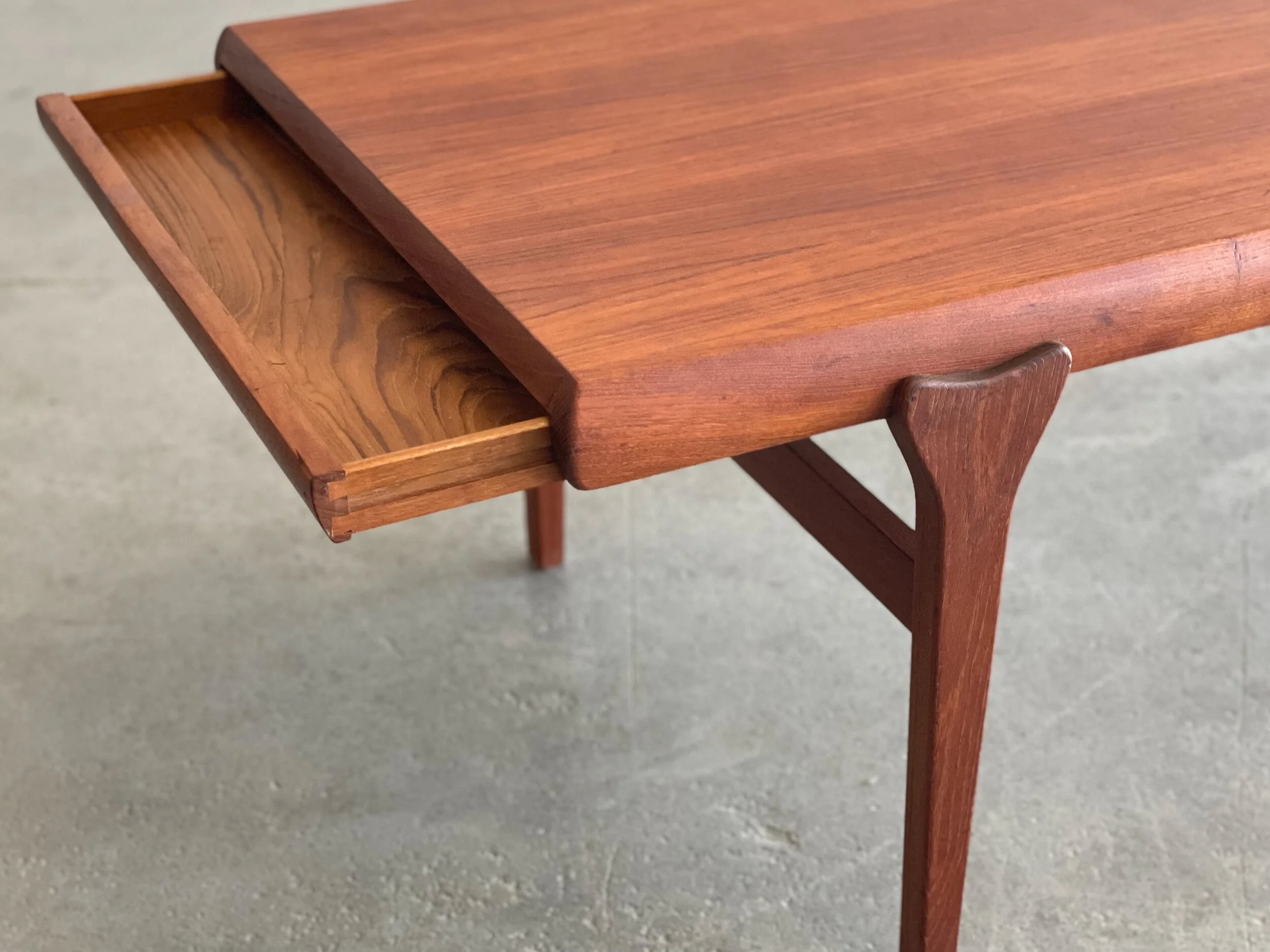 627CF3CE-0C0A-4D0D-B93B-3A5B712ECB62