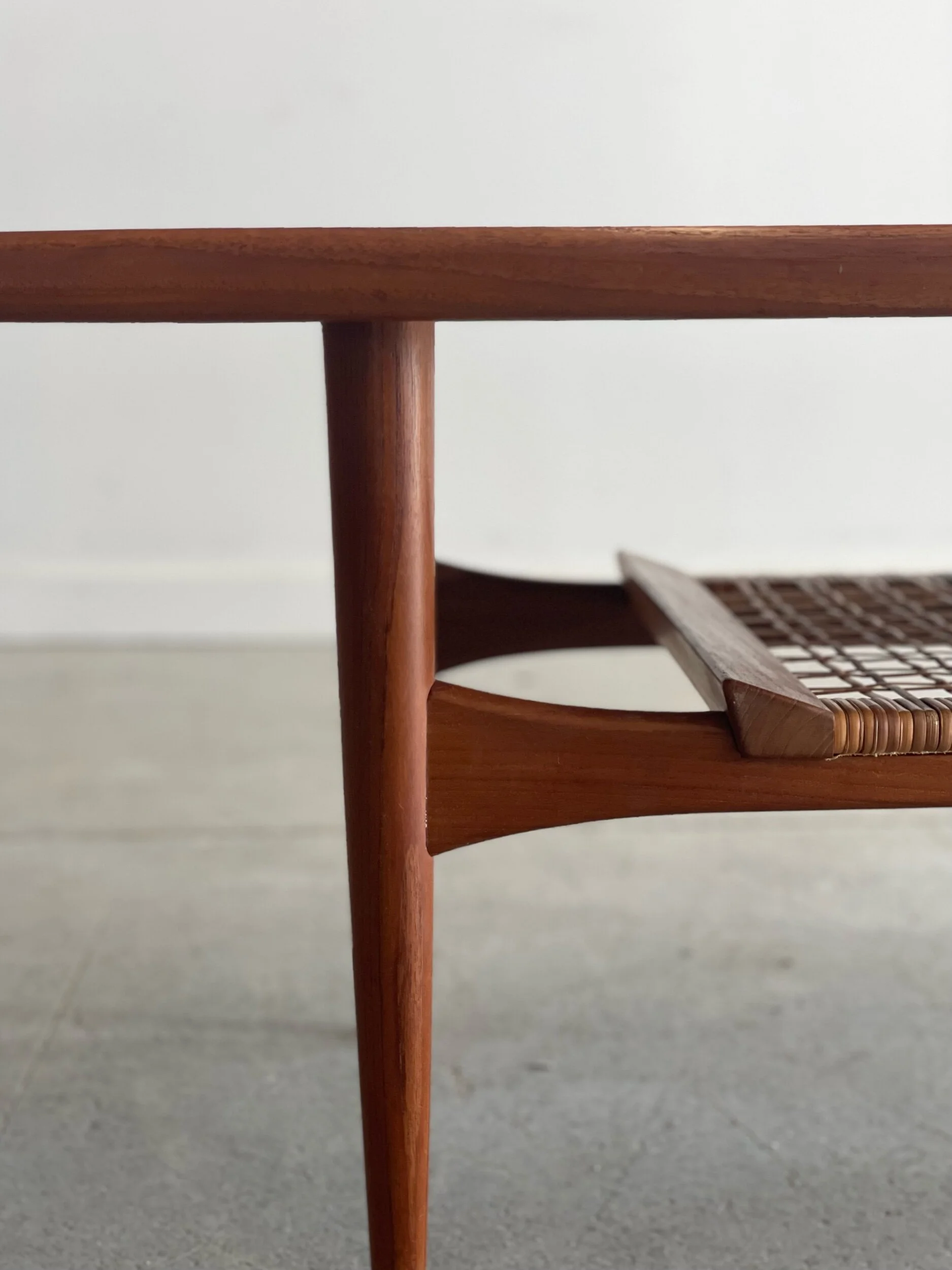 7EEAD5B8-FFA2-45DF-AE79-86A2473FBCA9