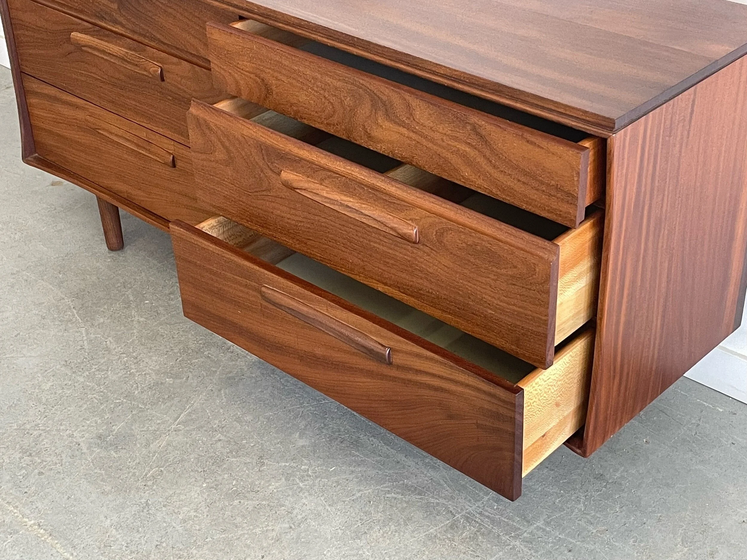 0C97FE77-6A35-462C-8DEE-D846B3AC2FA3