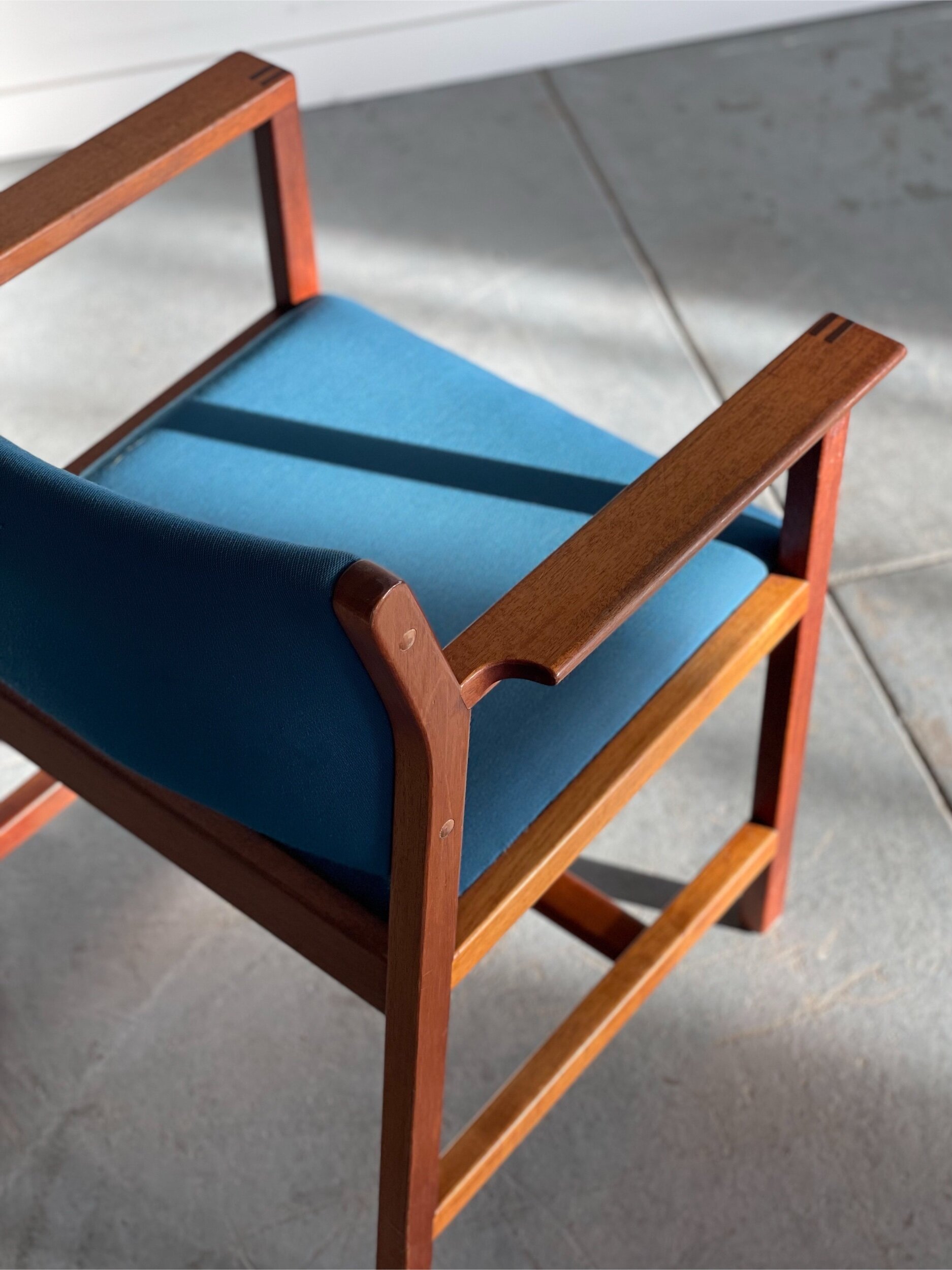 E90295AE-B44F-4433-BF9D-E5C5084DA81A