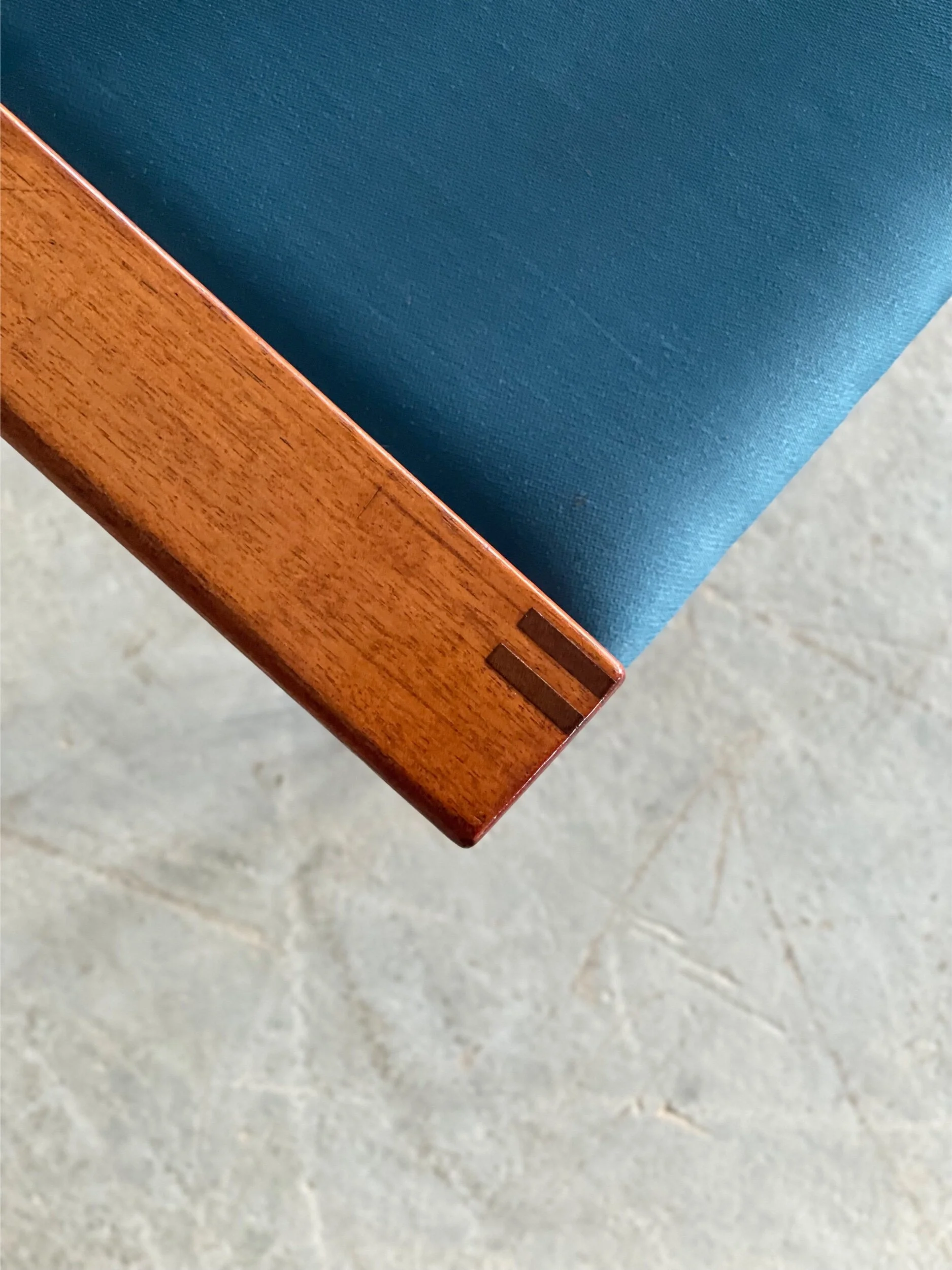 8F17D285-B7EB-4283-A093-EEAEC43FE2EF