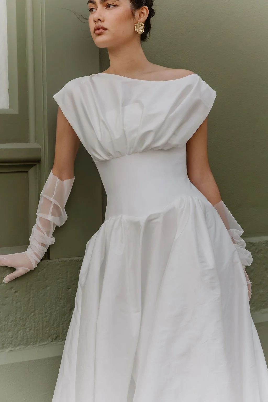 Obsession (sampled in sizes 10 + 18)