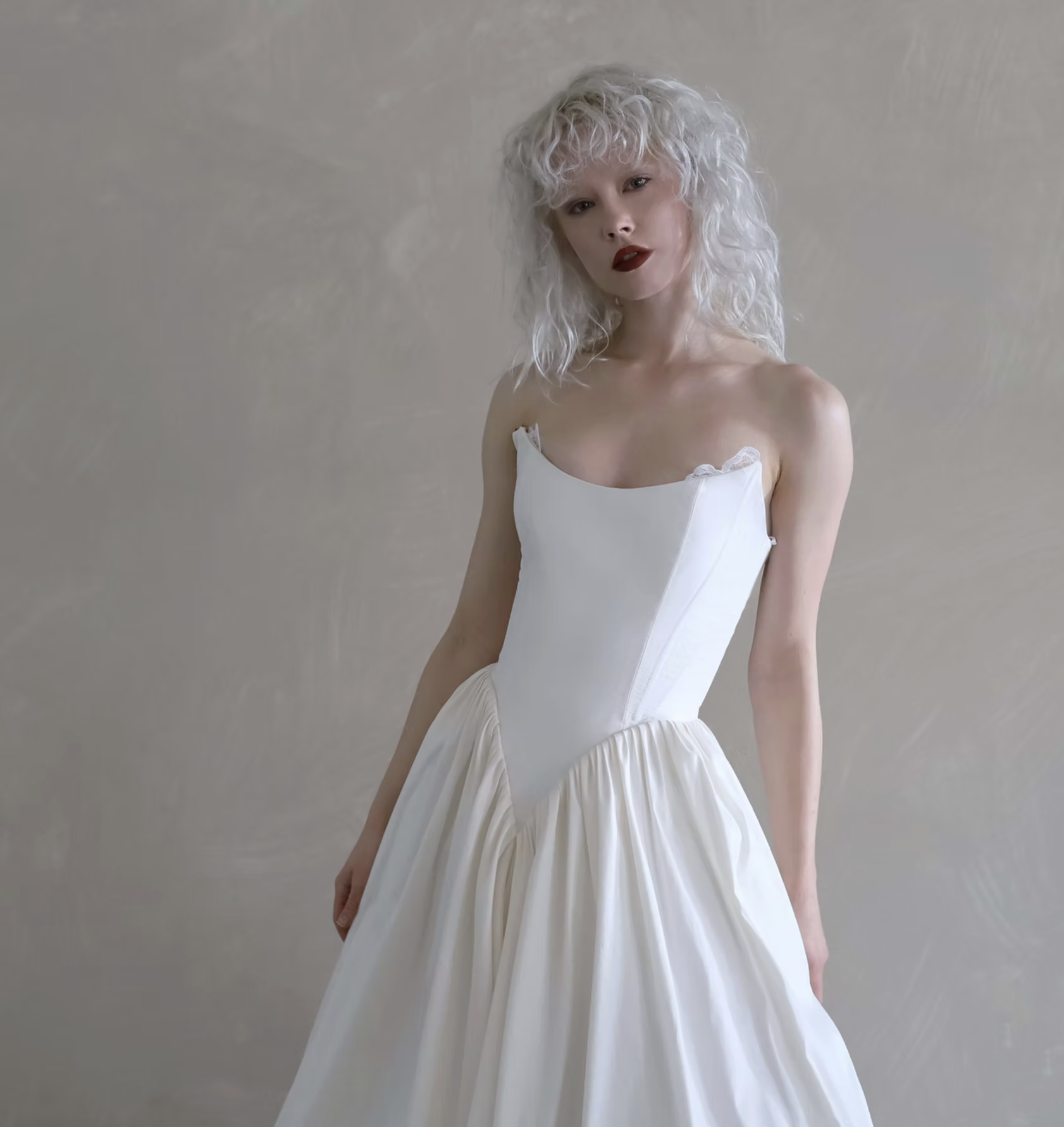 Hedy (sampled in size 14)