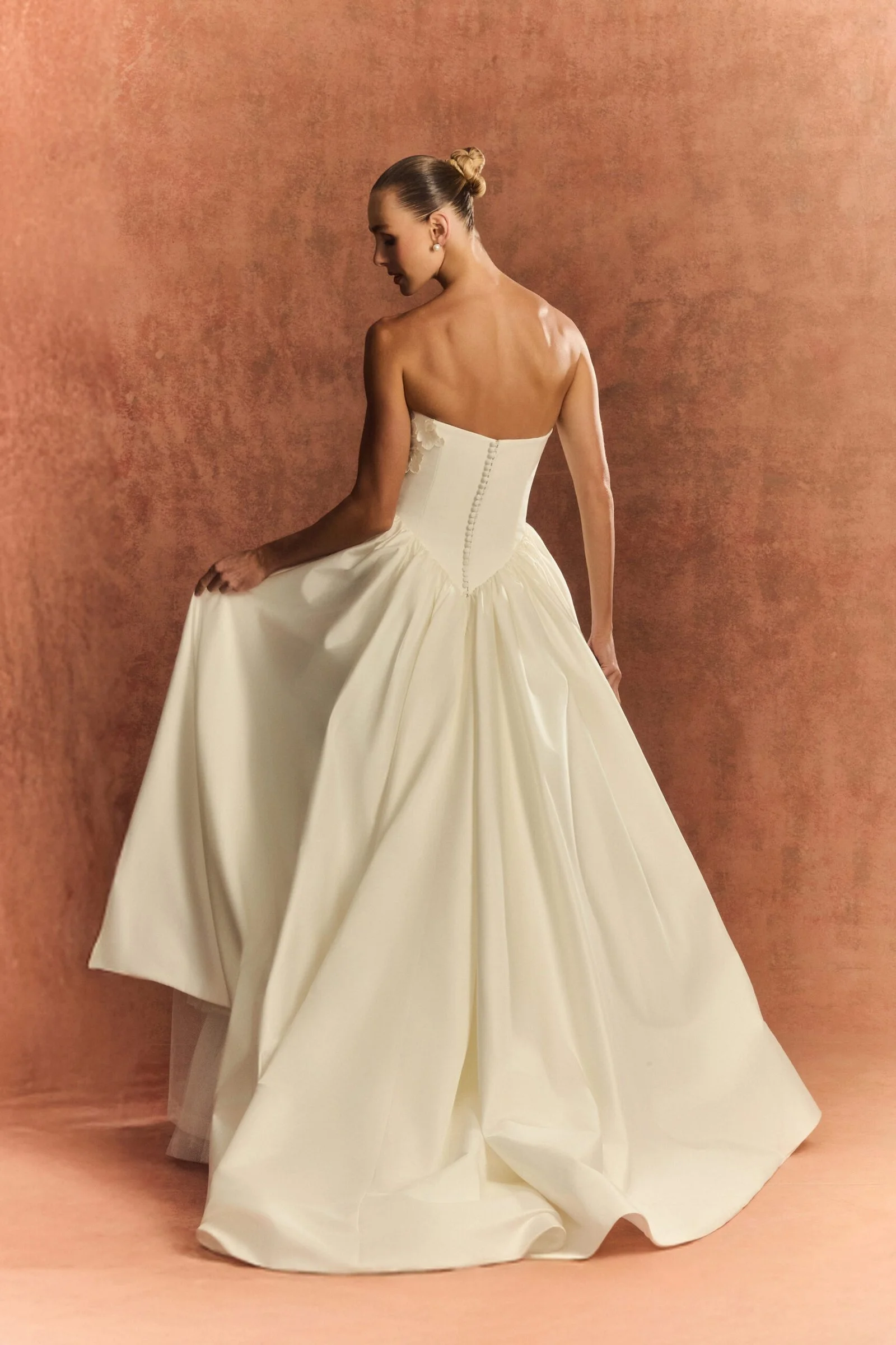 Stephanie Cachupaz Carrie (sampled in size 8)