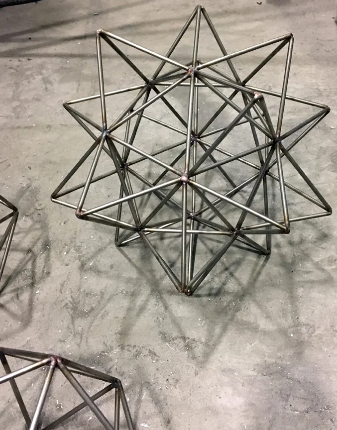  Stainless steel 20-pointed star. 